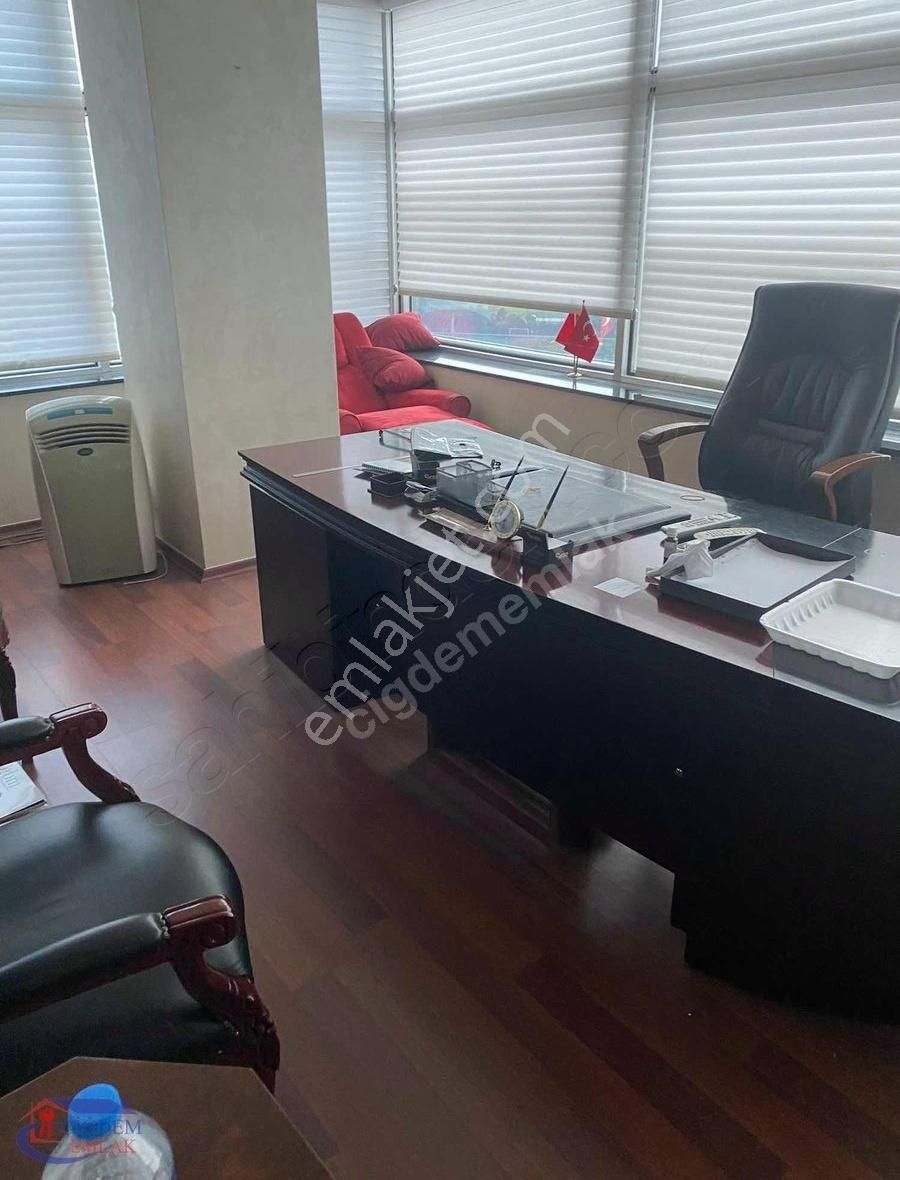 Bahçelievler Yenibosna Merkez Kiralık Ofis Kuyumcu Kent 1.plazada Eşyalı Kiralık Ofis İşyeri