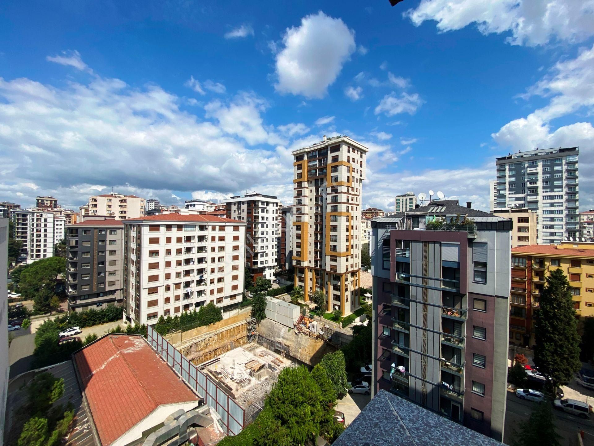 Kadıköy Caddebostan Satılık Daire Caddebostan Bağdat'a Yakın Yeni Bina 2 Girişli 3 Banyo 280m2 Satılık