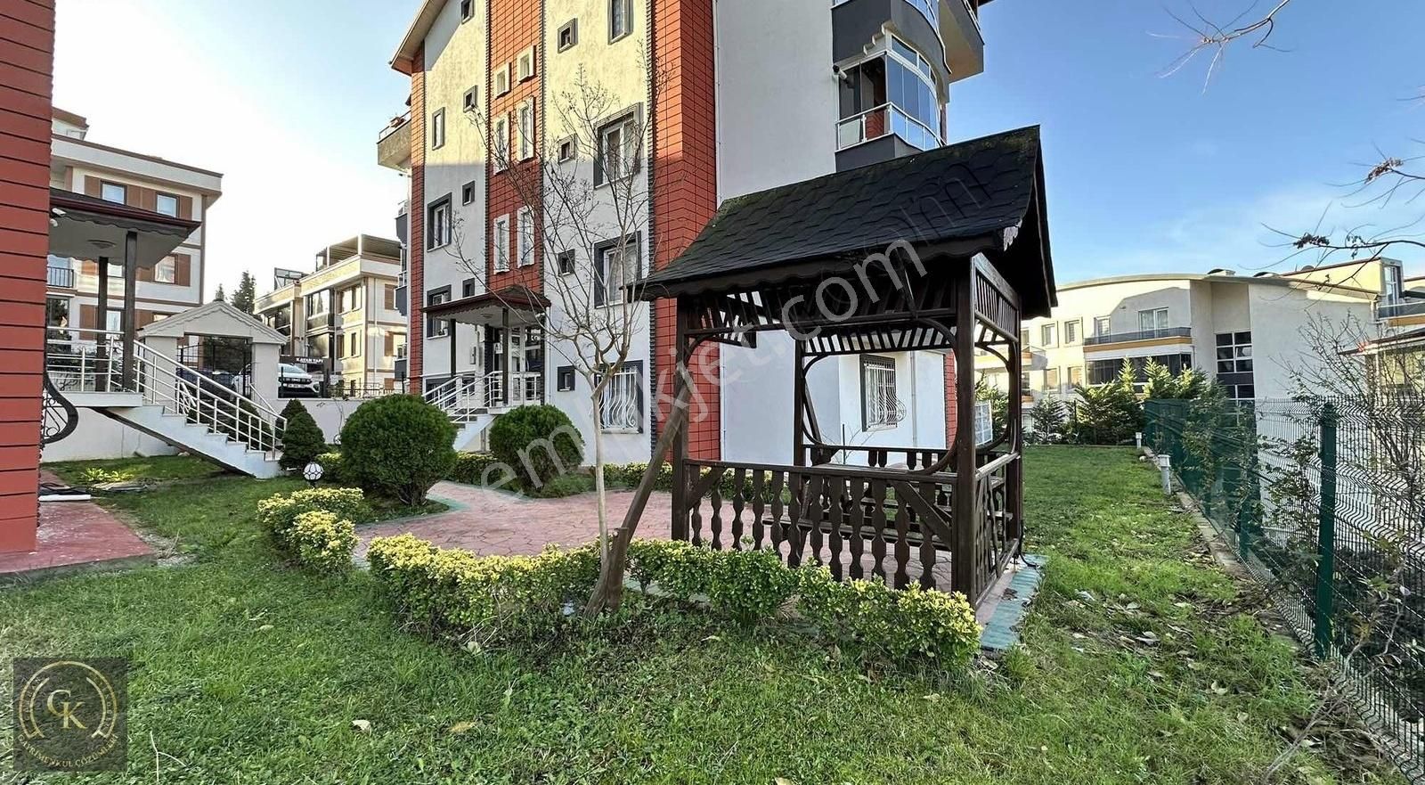 İzmit Orhan Satılık Daire Gk'dan İzmit Bağçeşmede Muhteşem 2+1 90m2 Satılık Ara Kat Daire.