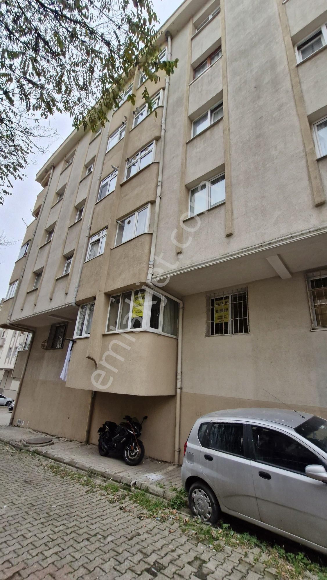 Çekmeköy Çamlık Satılık Daire Çekmeköy Alkım Site İçerisinde 2+1 Balkonlu Yüksek Giriş