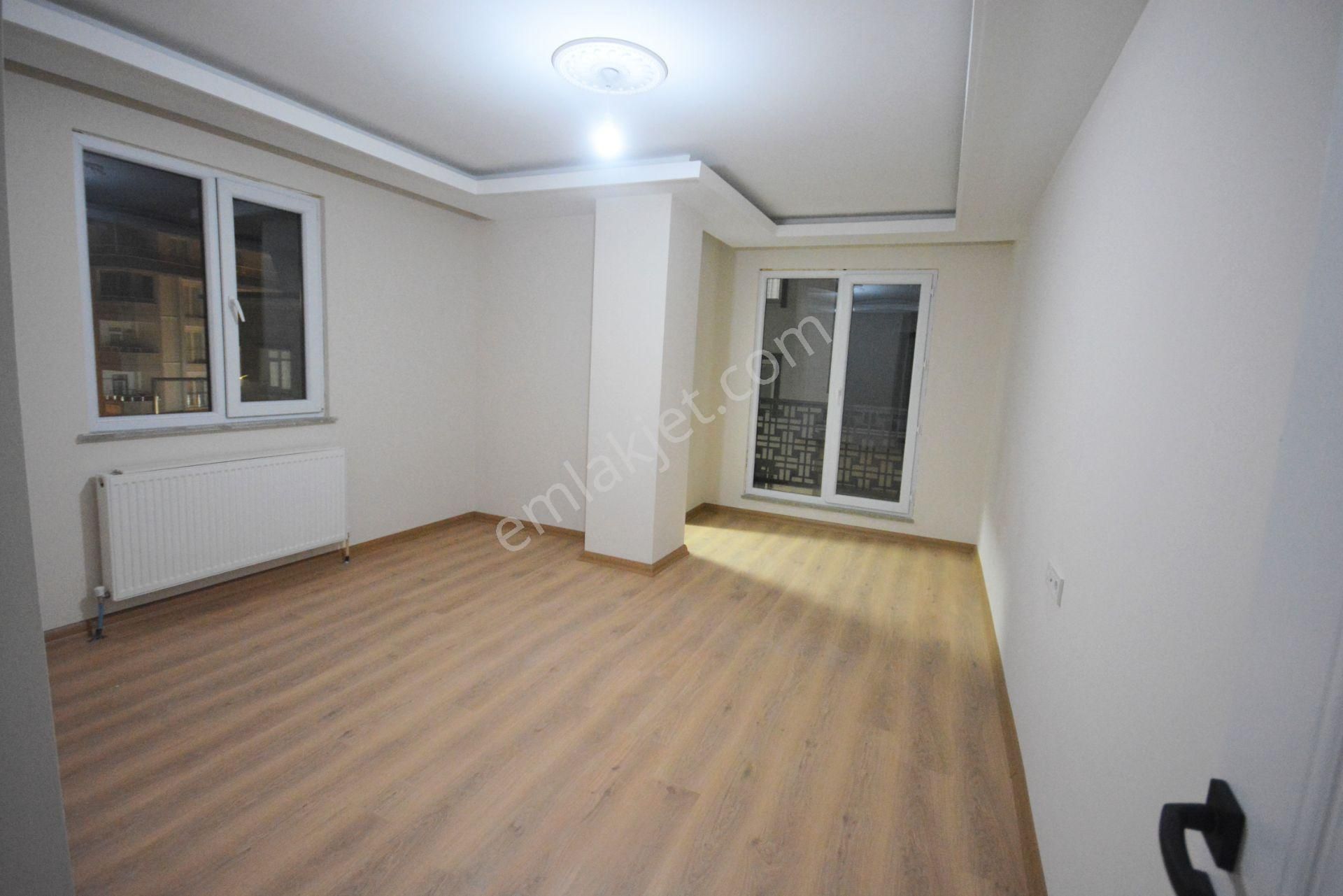 Sancaktepe Emek Satılık Daire Satılık 2+1 Ugun Sıfır Asansörlü 85 M2 Ara Kat Daire