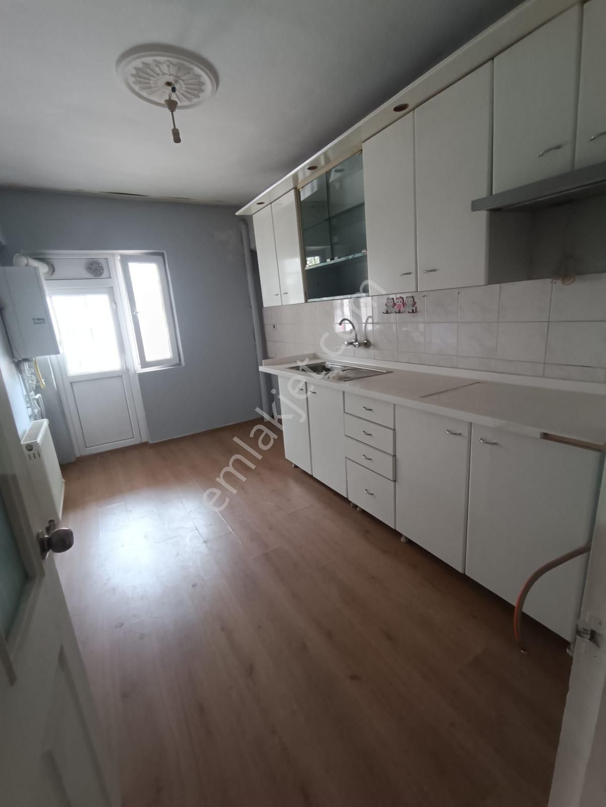 Sincan Selçuklu Kiralık Daire Mç Emlak'tan Selçuklu Mah'de 3+1 Bağımsız Kiralık Daire