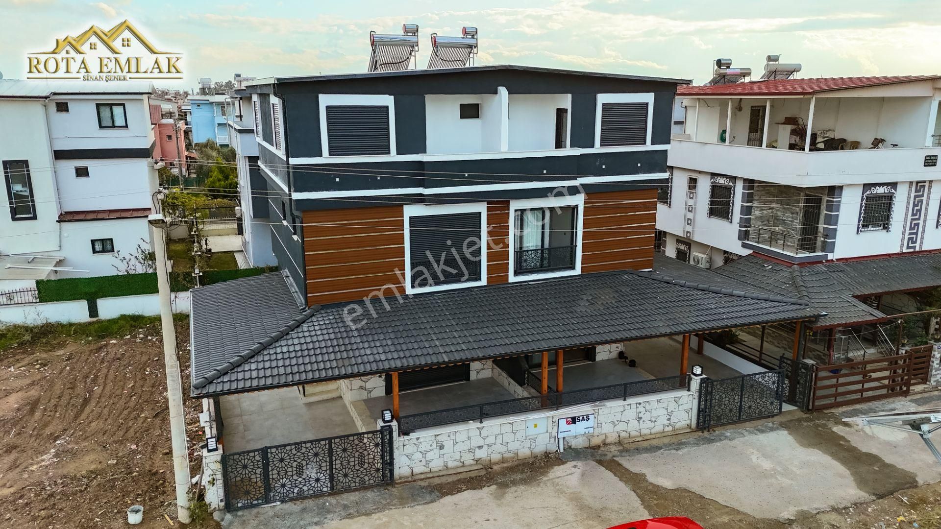 Seferihisar Cumhuriyet Kiralık Villa Rota Emlak'tan Doğanbey'de Eşyalı 4+1 Kiralık Lüks Villa