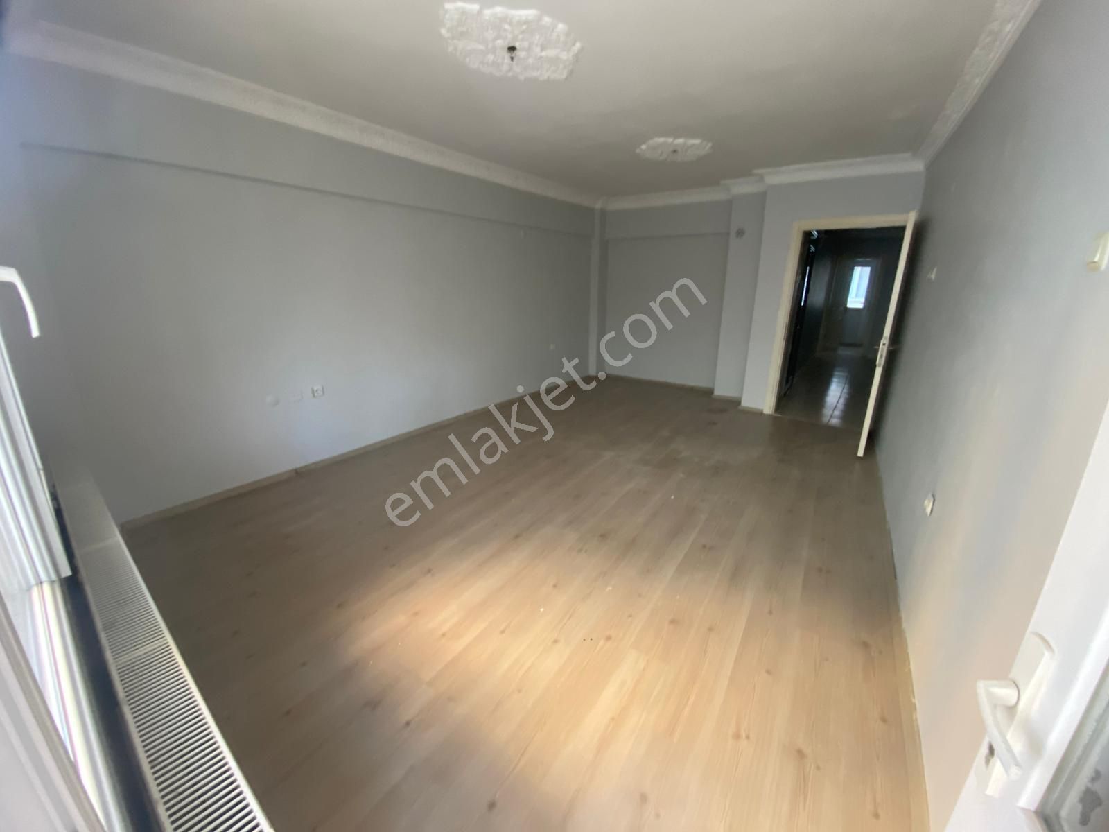 Acil Üçyol Meydan Yakını Bahçelievler Mahde 3+1 120m2 D.gazlı Arakat Ayrı Mutfak Ferah Daire - Görsel 4