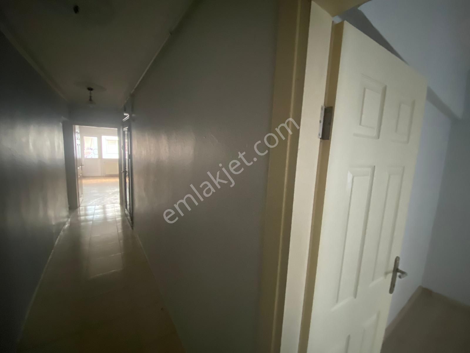 Acil Üçyol Meydan Yakını Bahçelievler Mahde 3+1 120m2 D.gazlı Arakat Ayrı Mutfak Ferah Daire - Görsel 8