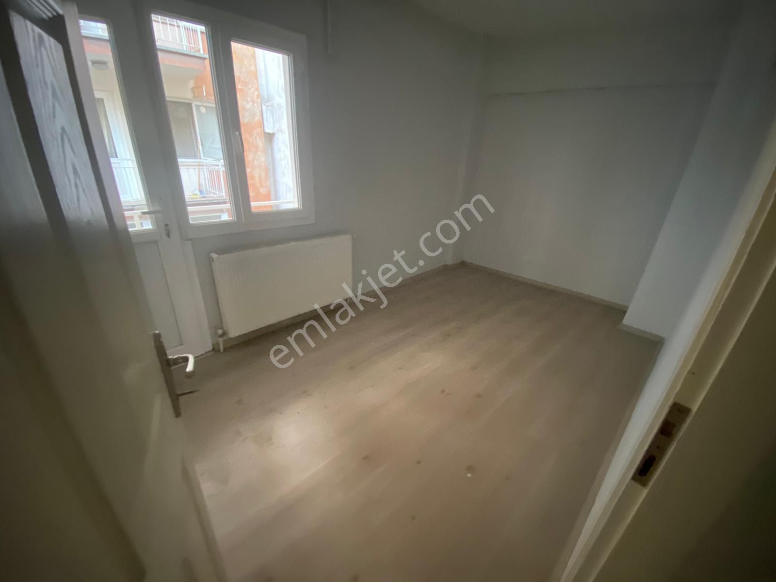 Acil Üçyol Meydan Yakını Bahçelievler Mahde 3+1 120m2 D.gazlı Arakat Ayrı Mutfak Ferah Daire - Görsel 13