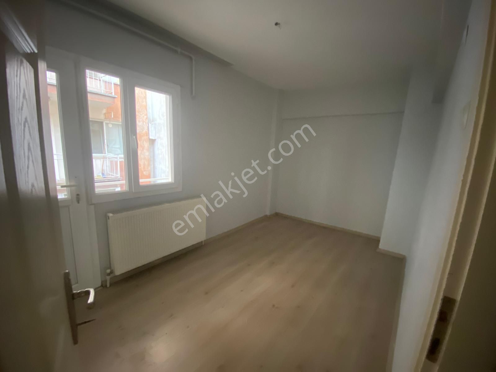 Acil Üçyol Meydan Yakını Bahçelievler Mahde 3+1 120m2 D.gazlı Arakat Ayrı Mutfak Ferah Daire - Görsel 15