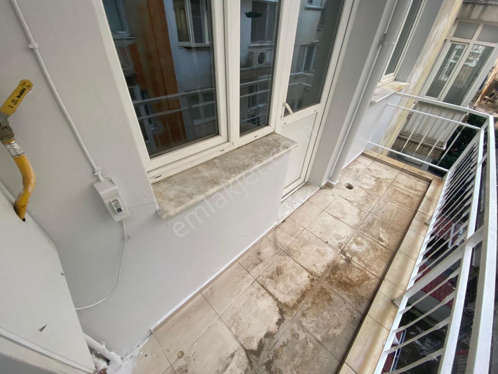 Acil Üçyol Meydan Yakını Bahçelievler Mahde 3+1 120m2 D.gazlı Arakat Ayrı Mutfak Ferah Daire - Görsel 24