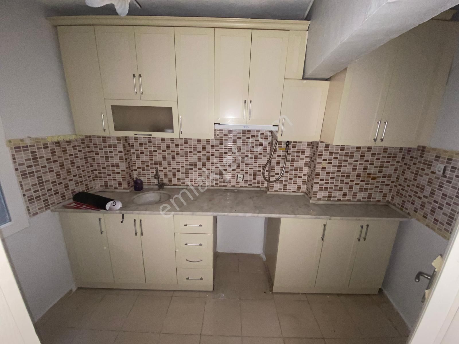 Acil Üçyol Meydan Yakını Bahçelievler Mahde 3+1 120m2 D.gazlı Arakat Ayrı Mutfak Ferah Daire - Görsel 16