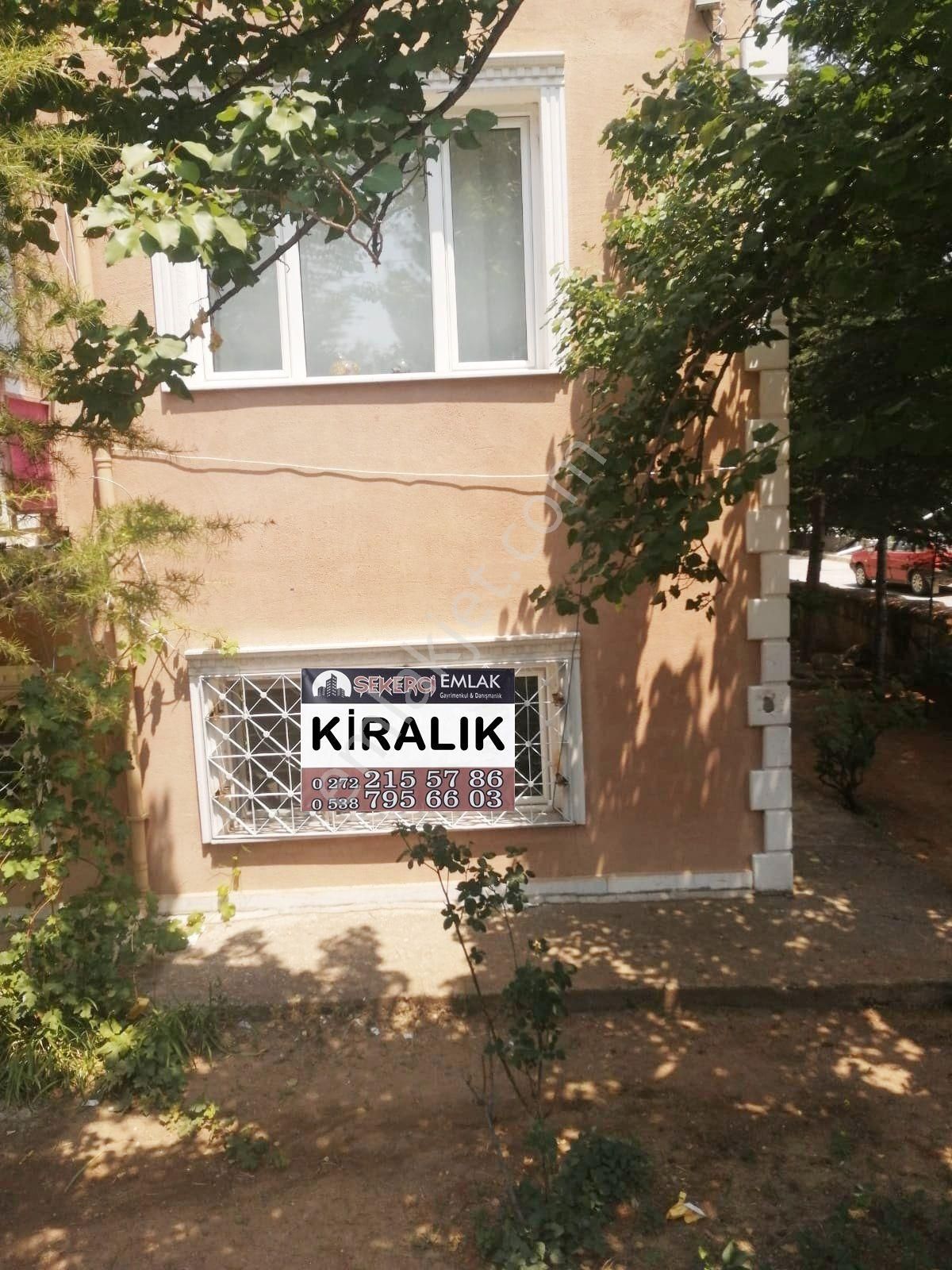 Afyonkarahisar Merkez Esentepe Kiralık Daire Şekerci Emlak'dan Esentepe Mah. Kiralık Bahçe Katı Doğalgazlı