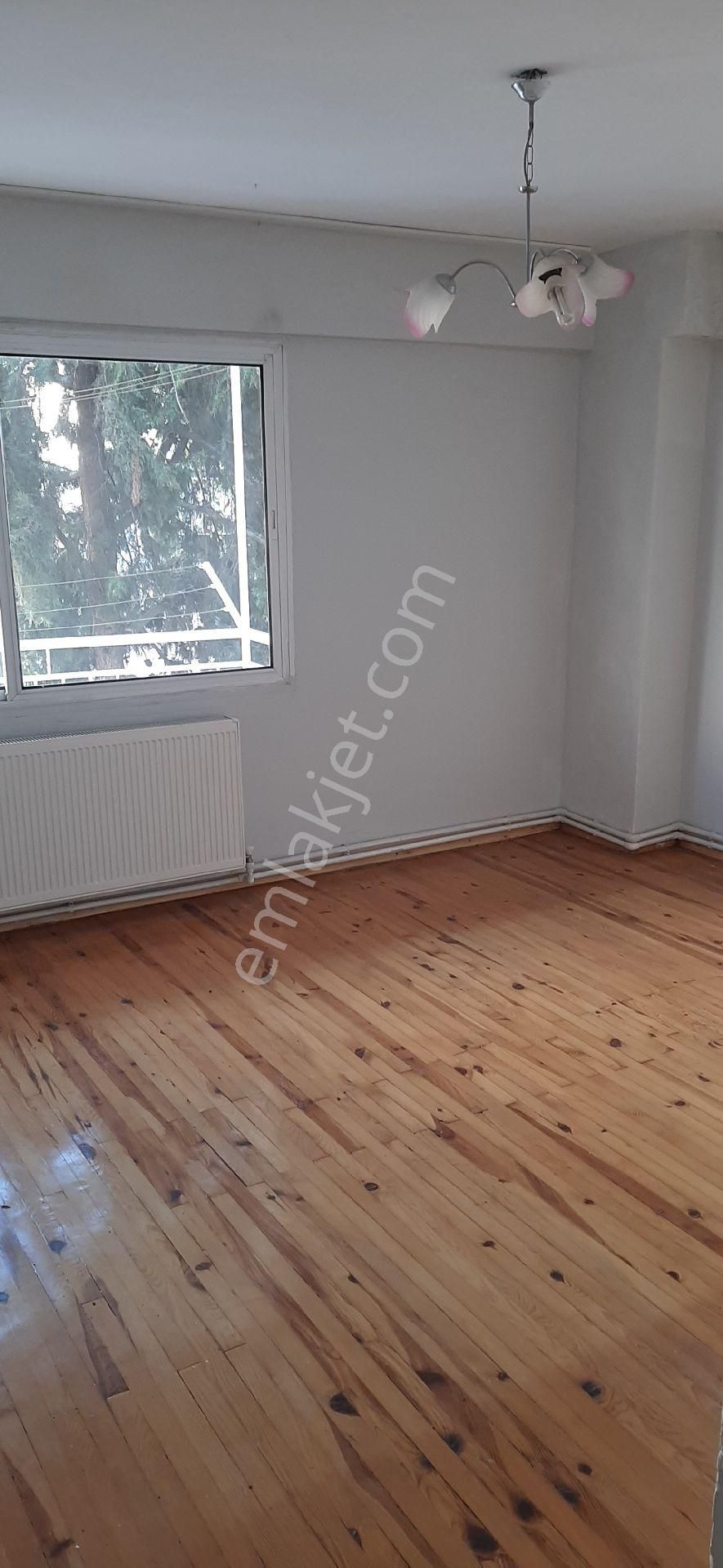 Karabağlar Refet Bele Kiralık Daire Yeşilyurt Refet Bele Mahalleside Kiralık 3+1 Daire