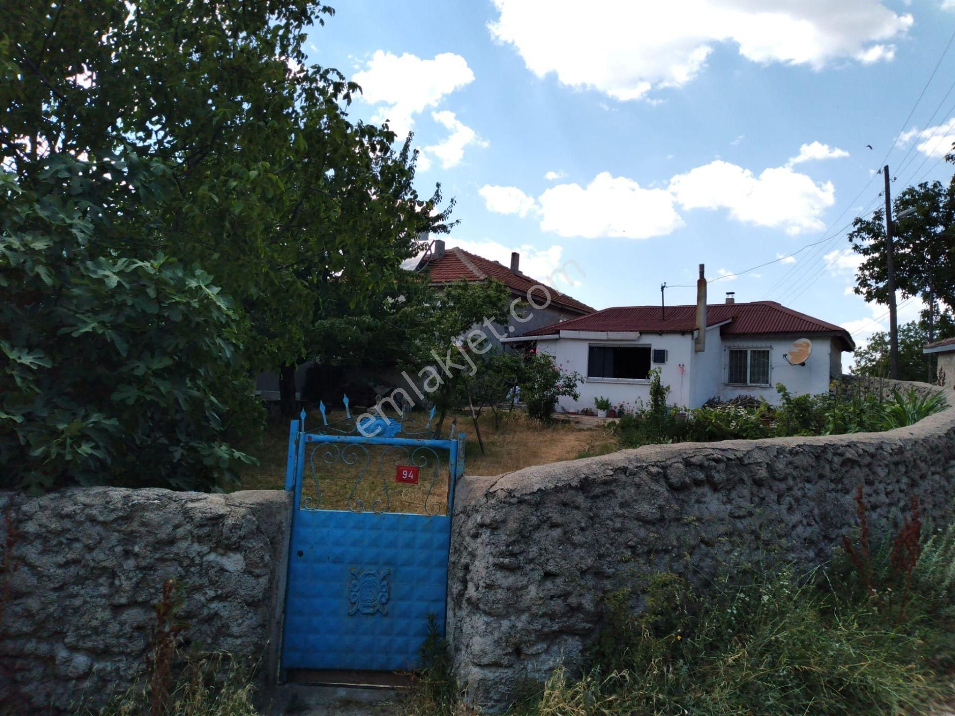 Kırklareli Merkez Çukurpınar Köyü Satılık Müstakil Ev Kırklarelide Müstakil Tek Katlı Bahçeli Ev