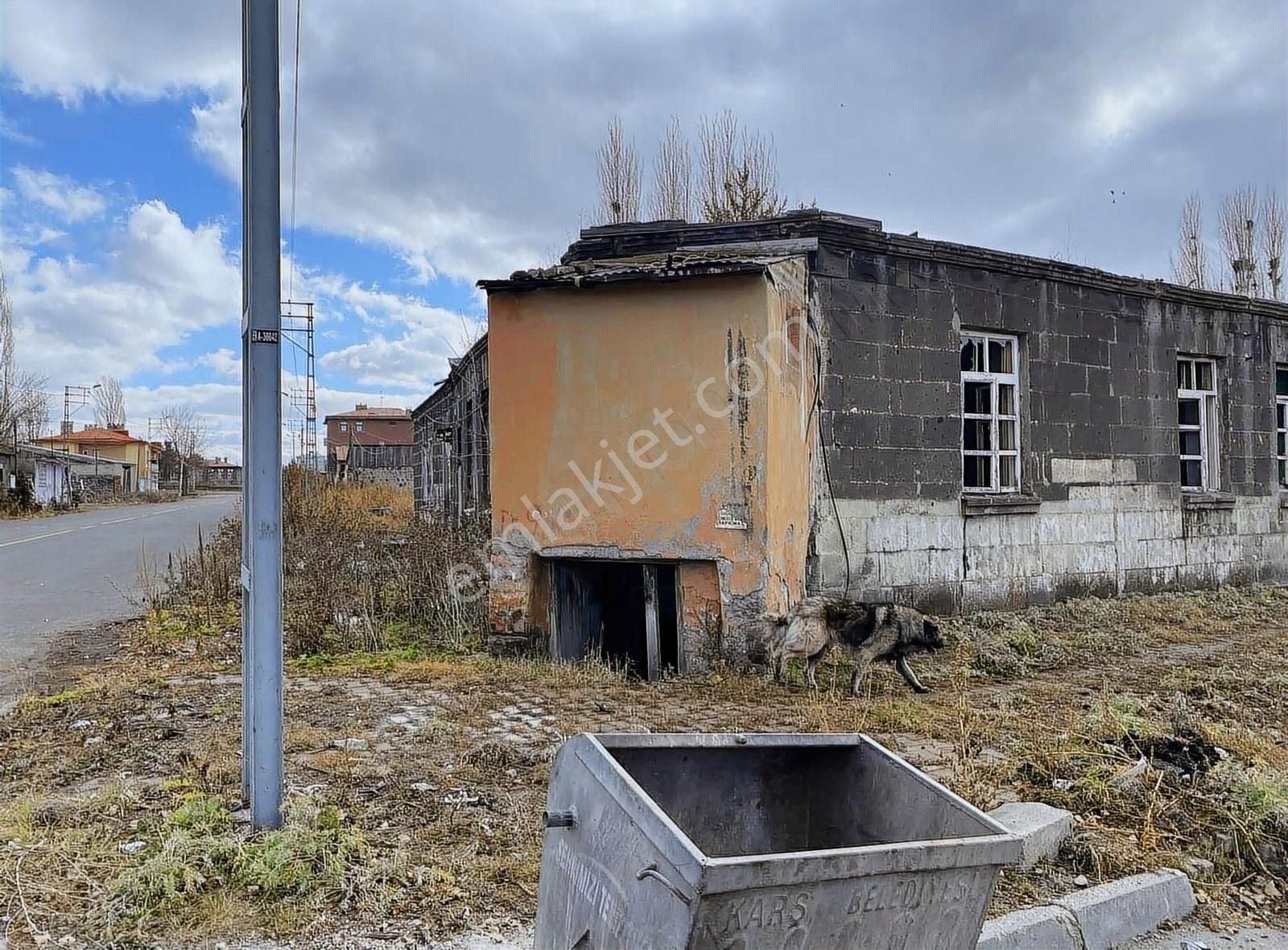 Kars Merkez Hafızpaşa Satılık Bina Şeyma Emlaktan Satılık Hafızpaşada Rus Binası