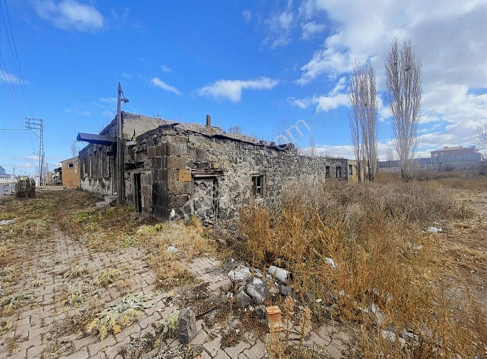 Şeyma Emlaktan Satılık Hafızpaşada Rus Binası - Görsel 14