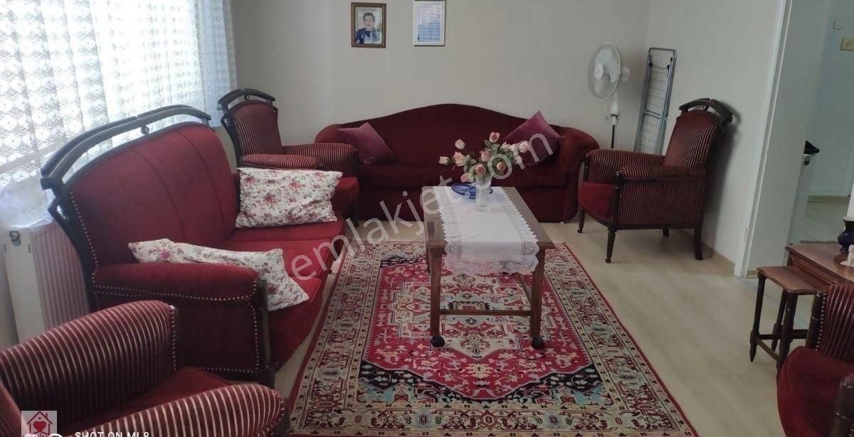 Bartın Merkez Gölbucağı Kiralık Daire Asma Caddesi Üzerinde Kiralık Eşyalı 2+1 Daire