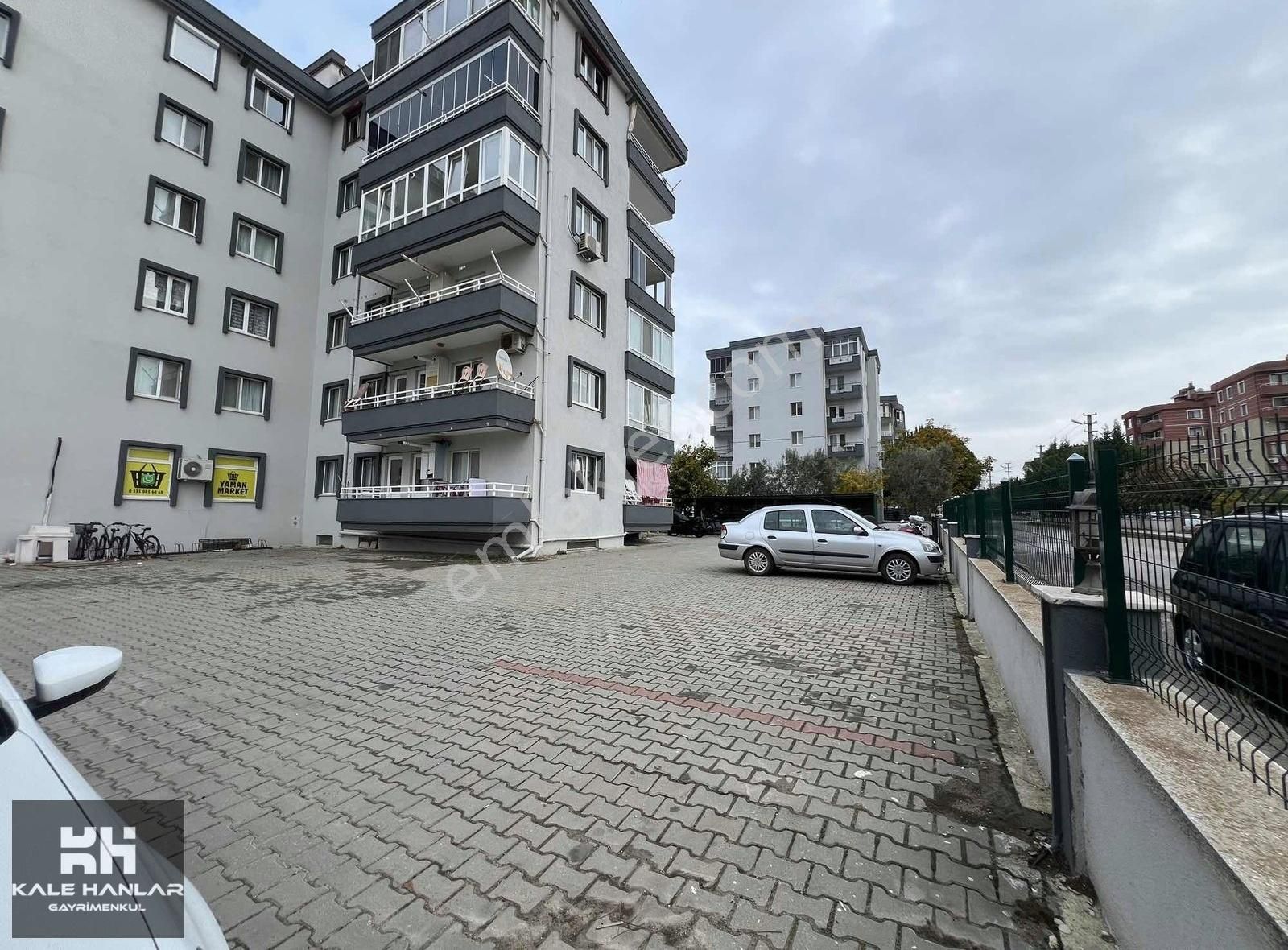 Çanakkale Merkez Esenler Kiralık Daire Kale Hanlar'dan 60 Metrelik Yol Civarı Kapalı Mutfaklı 1+1 Daire