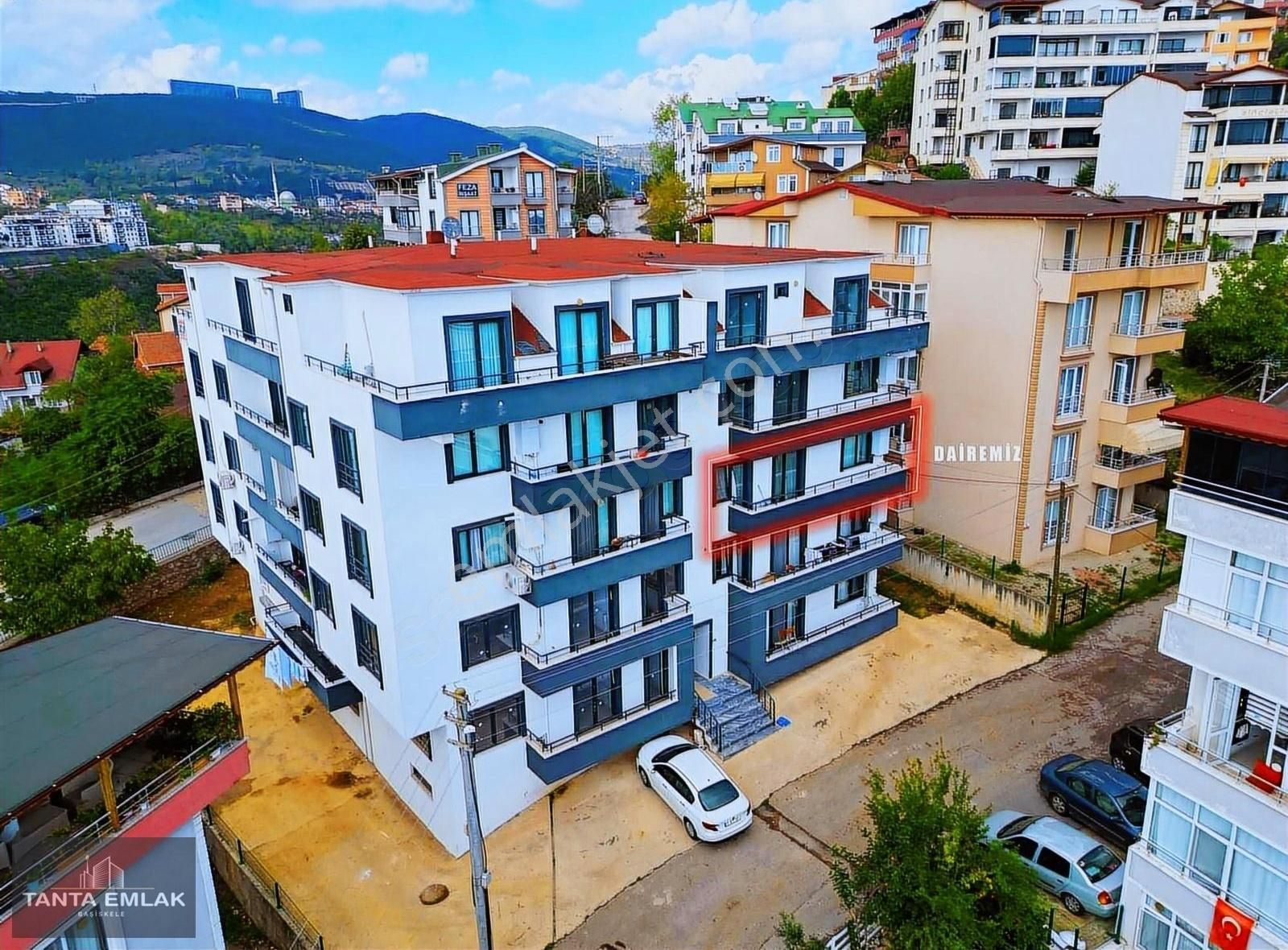 İzmit Yeni Kiralık Daire İzmit Radar`da Kiralık 3+1 Ara Kat Eşyalı Asansörlü Daire