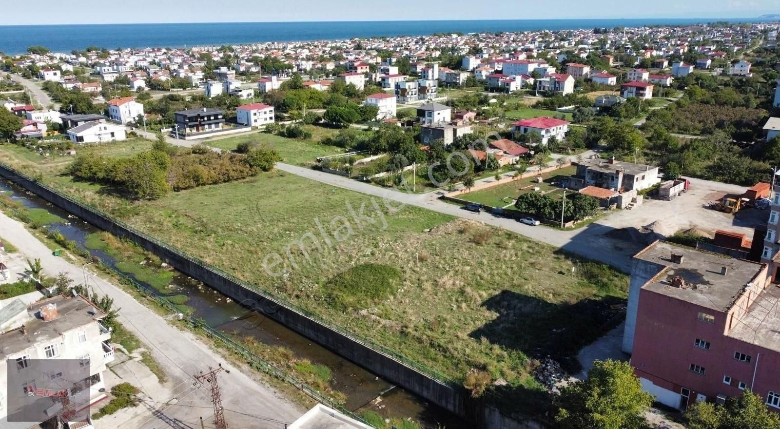 Atakum Yalı Satılık Konut İmarlı Emlak Kent'ten Anayolun Altında Yola Cephe Satılık Fırsat Arsa