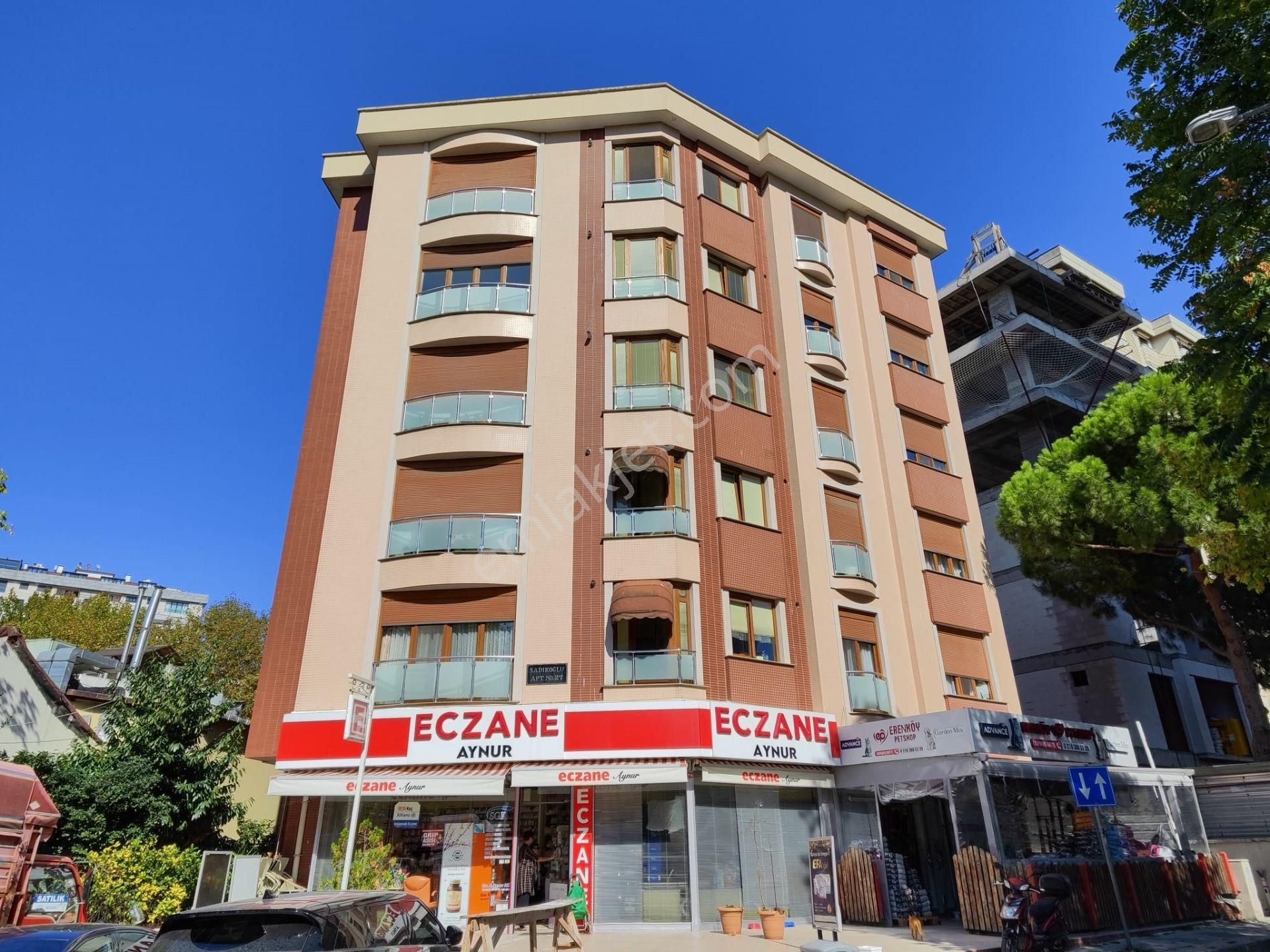 Kadıköy Erenköy Satılık Daire Erenköy Çarşıda Az Katlı Butik Binada 4+1 Katta Tek 185m2