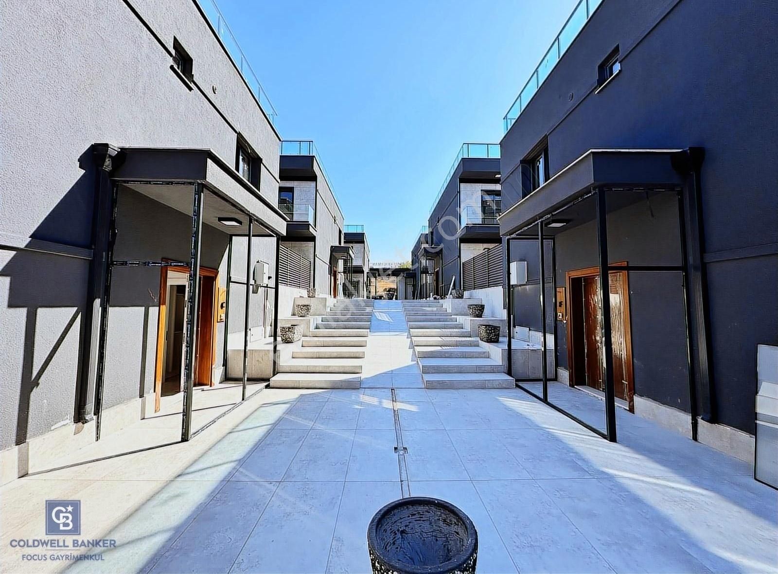 Cb Focus Gümüştepe'de Kapalı Otoparklı Satılık 6+1 Villa - Görsel 25