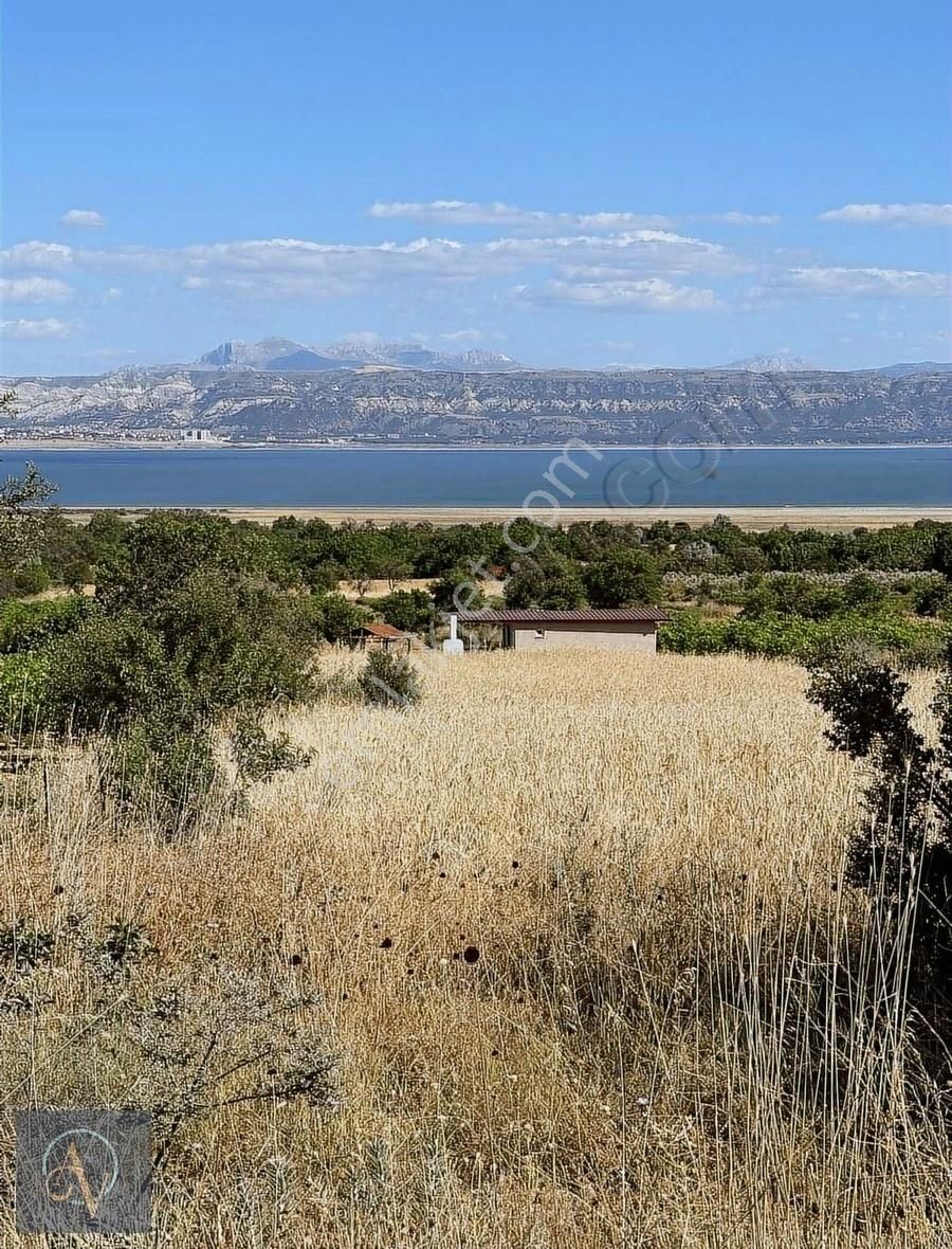 Burdur Merkez İlyas Köyü (Çay) Satılık Tarla Avcu Group Tan Ful Göl Manzaralı Satılık Tarla