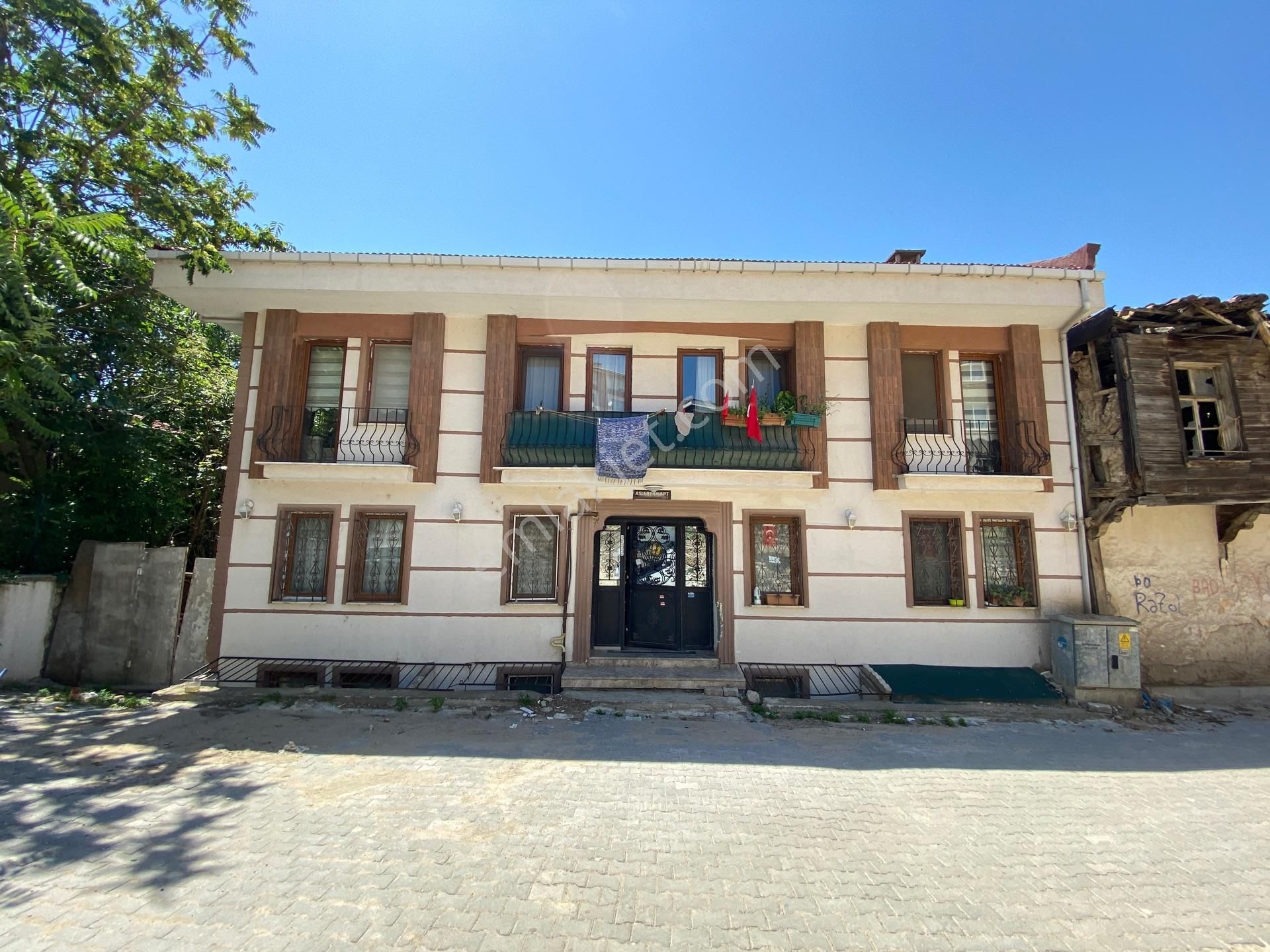 Edirne Merkez Sabuni Satılık Daire Marmara'dan Ayşekadın Ana Cadde Üzerinde 1+1 Satılık Daire