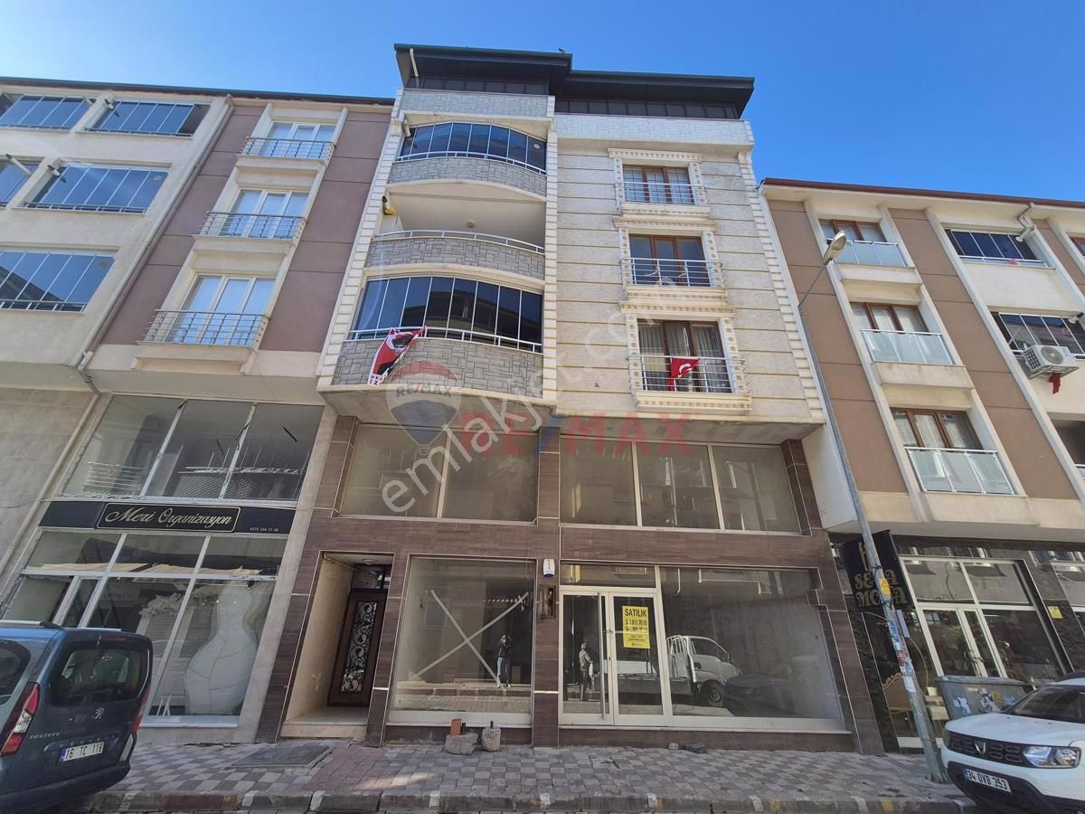 Karacabey Sırabademler Satılık Daire Sırabademler Mahallesinde Net 155 M2 4+1