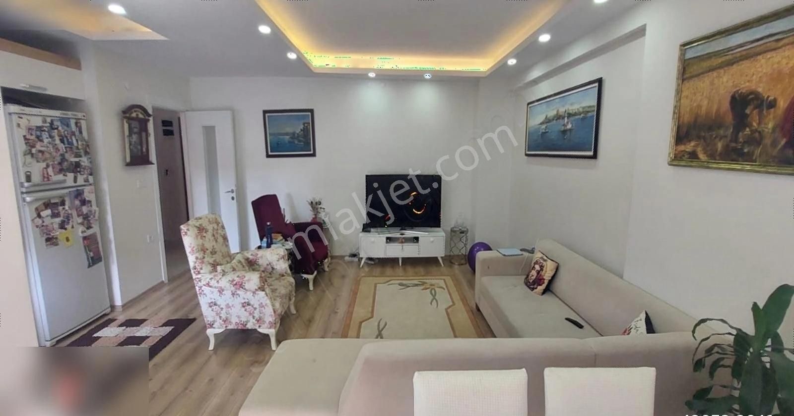 Karşıyaka Bostanlı Satılık Daire Bostanlı Yıllar Sokağında 3+1 Dublex Satılık Daire