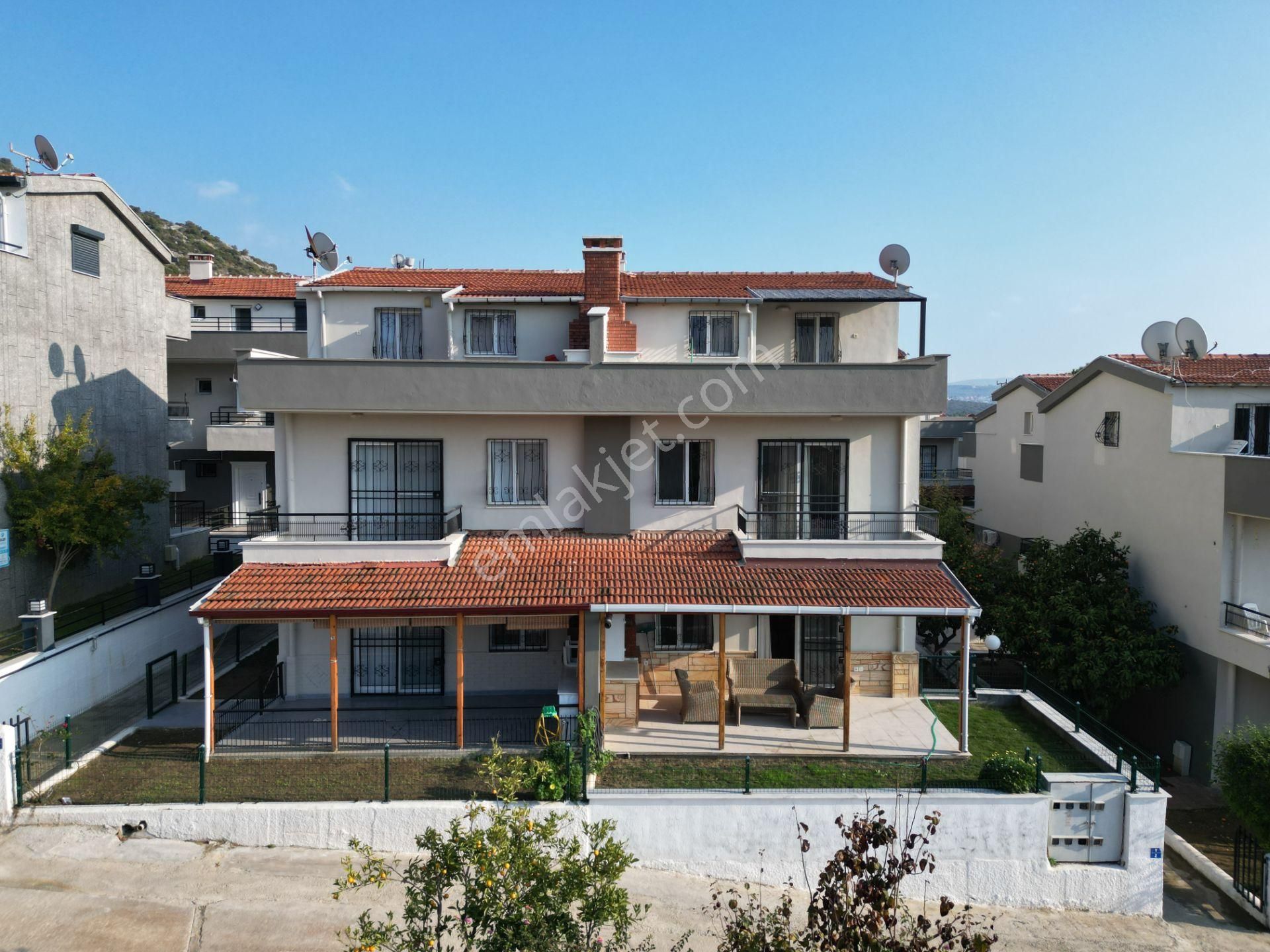 Kuşadası Değirmendere Satılık Villa Kuşadası Ciritoglu Sitesi'nde Satılık 5+1 Villa