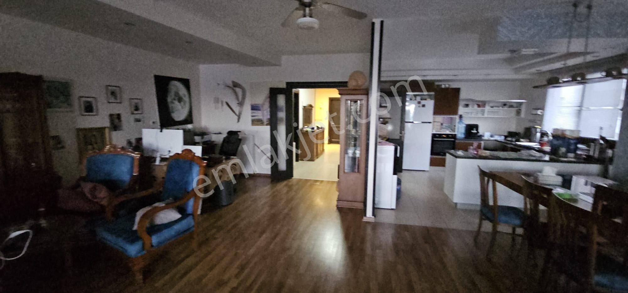 Mersin Mezitli Viranşehir’de Denize Sıfır Geniş Daire - Görsel 6