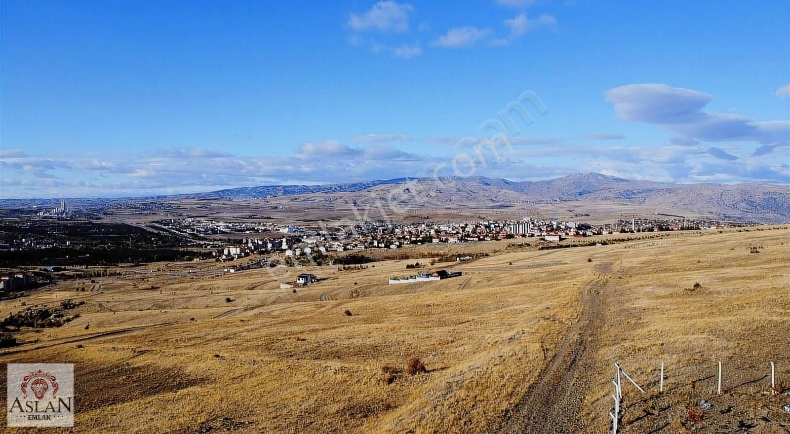 Elmadağ Tatlıca Satılık Konut İmarlı Elmadağtatlıcada Müthiş Manzaralı Konut Arsası