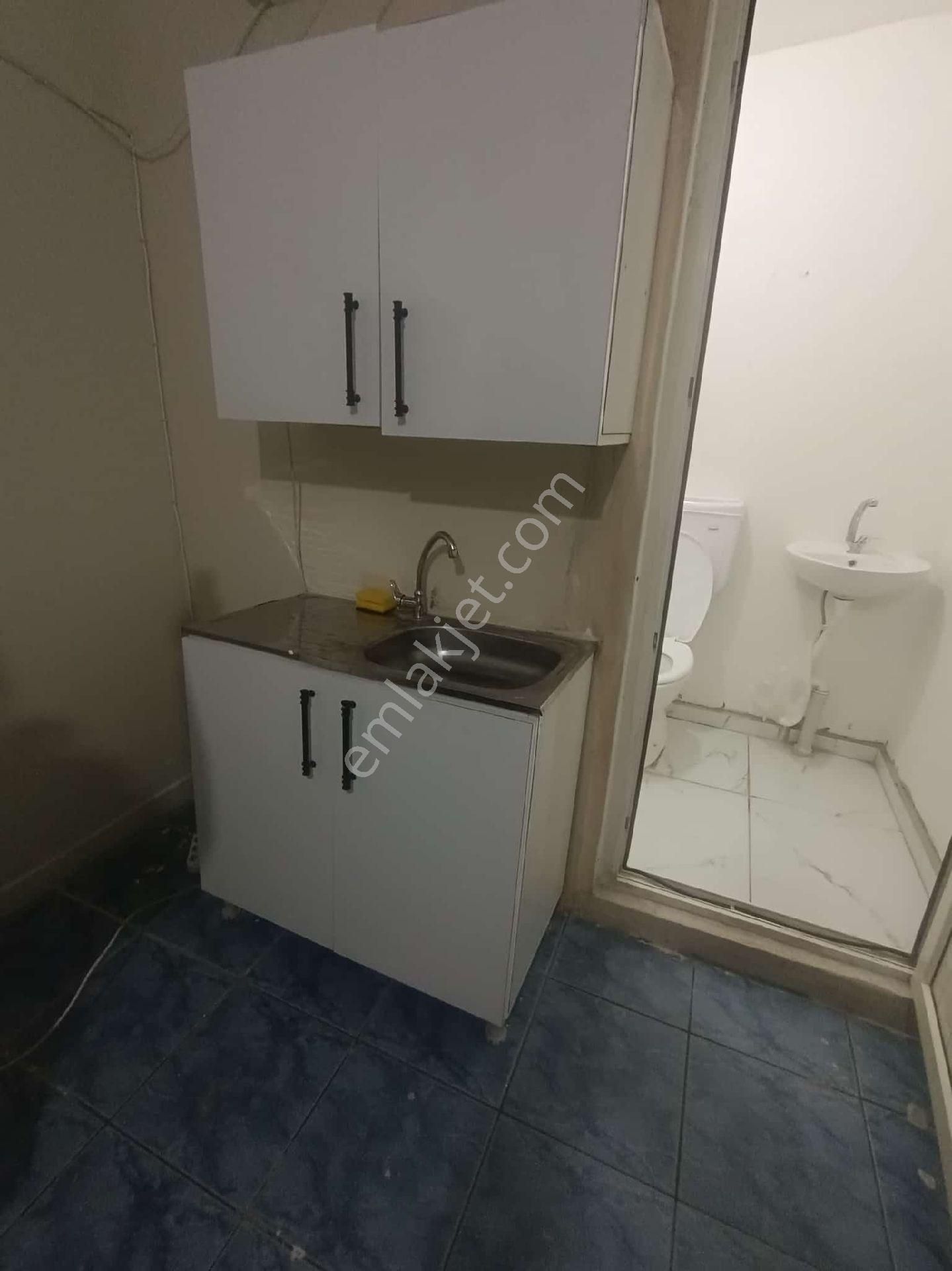 Seyhan Tepebağ Kiralık Daire Merkezde Cakmak Caddesinde 1+0 Esyalı Daıre