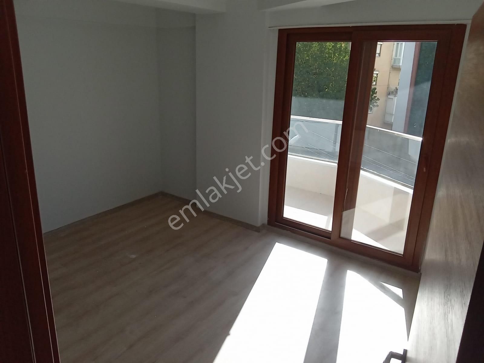 Salihli Aksoy Kiralık Daire Yuvam Gayrimenkul'den Kiralık Aksoy Mah.şüheda Cad. Stat Karşısı 2+1 Daire 110m2