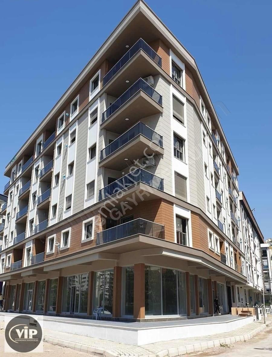 Karşıyaka Şemikler Kiralık Daire Vip Gayrimenkulden İzbana Cepheli 3+1 Daire