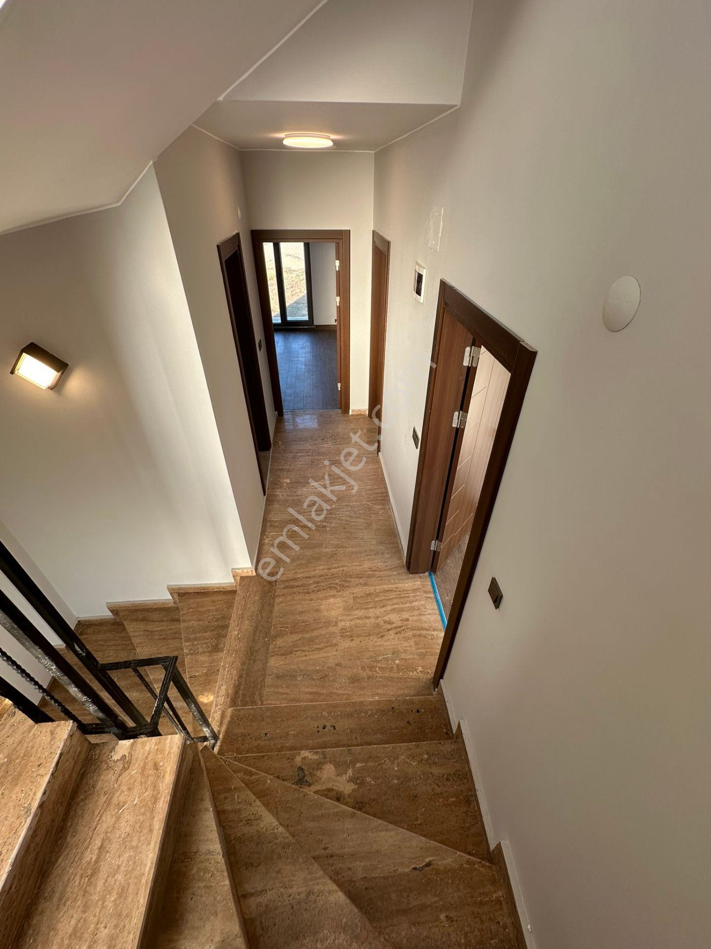 Karasu Yenimahalle'de Satılık Full Deniz Manzaralı Sıfır Villa - Görsel 20