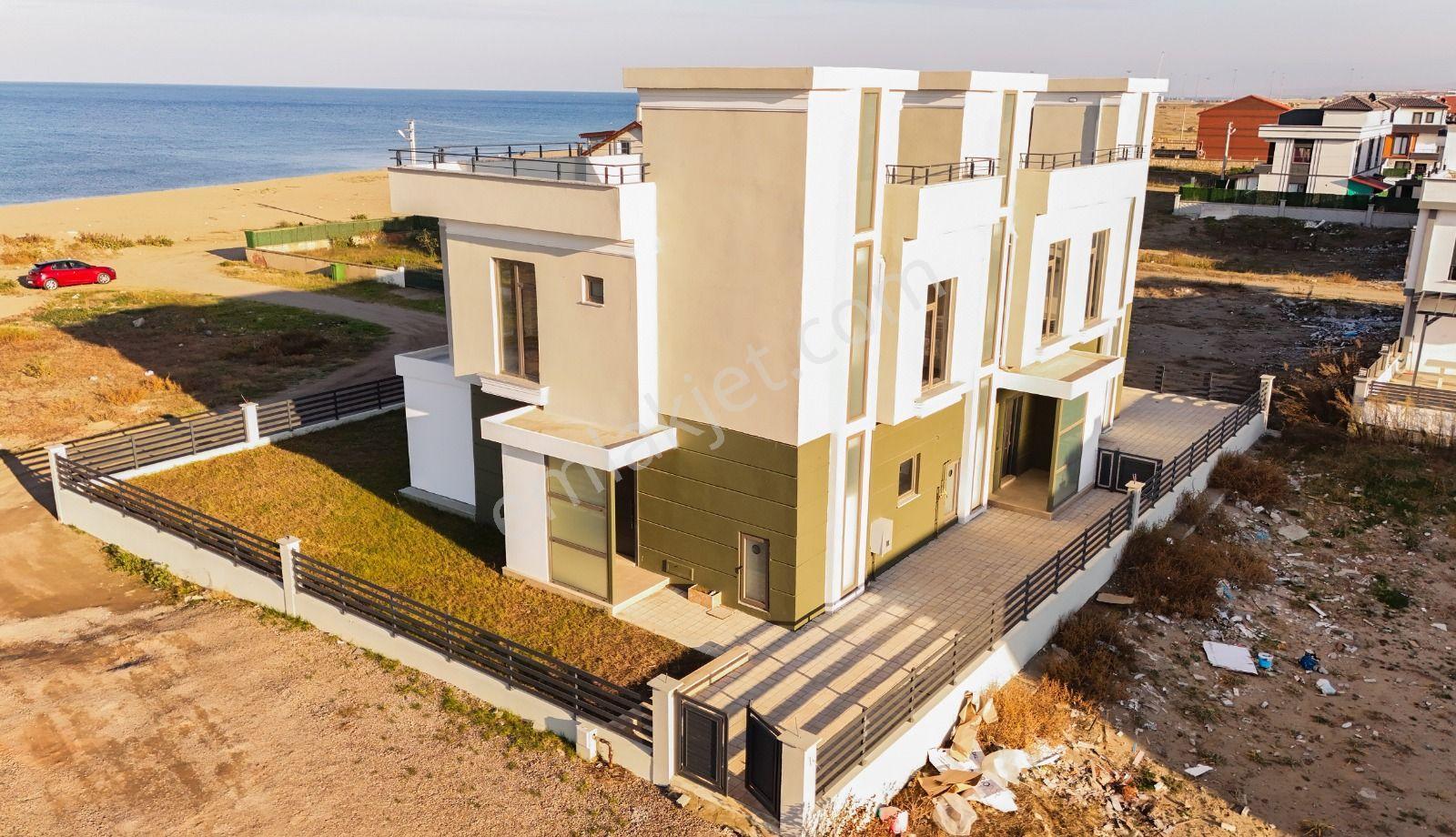 Karasu Yenimahalle'de Satılık Full Deniz Manzaralı Sıfır Villa - Görsel 4