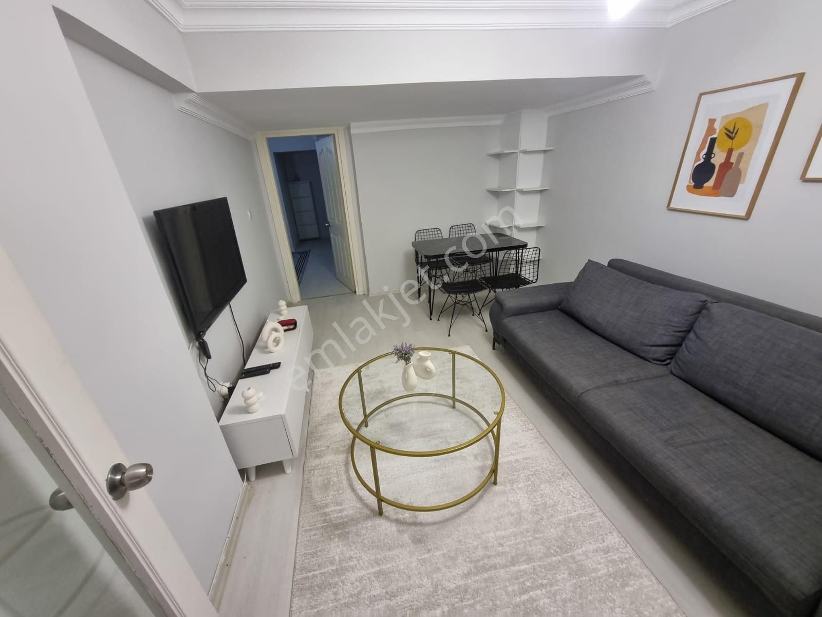 Ataşehir İçerenköy Satılık Daire Oryaştan İçerenköyde Masrafsız,eşyalı, Balkonlu 85m2 2+1 Daire