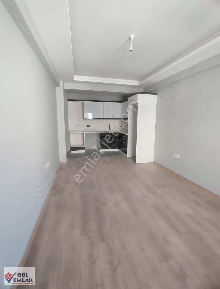 Seferihisar Hıdırlık Satılık Daire 4+1 160 M2 Çok Geniş Dublex Hıdırlıkta