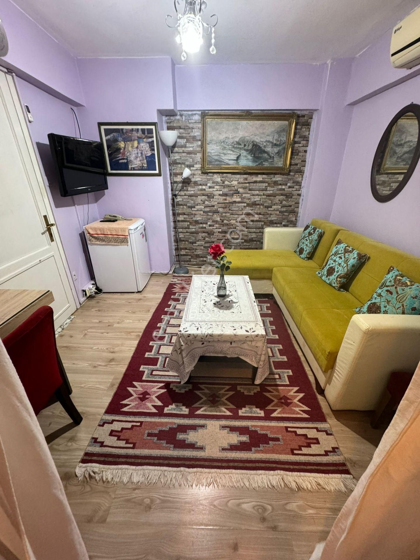 Şişli Elmadağ'da Her Şey Dahil Eşyalı (1+1) Kiralık Daire - Görsel 4