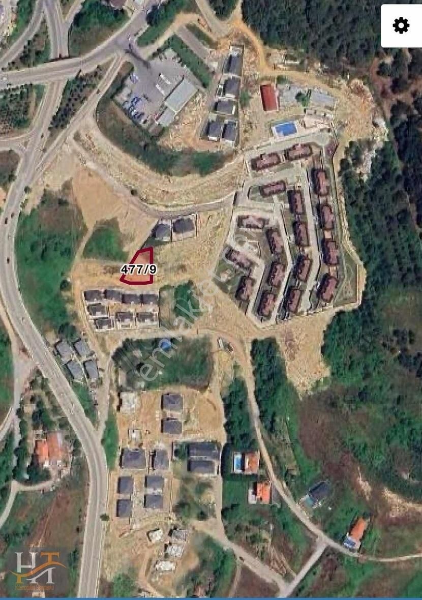 Şile Çavuş Satılık Villa İmarlı 500 M2 İmarlı , Emlak Konut İdealist Koru Sitesi Yanında Fırsat!