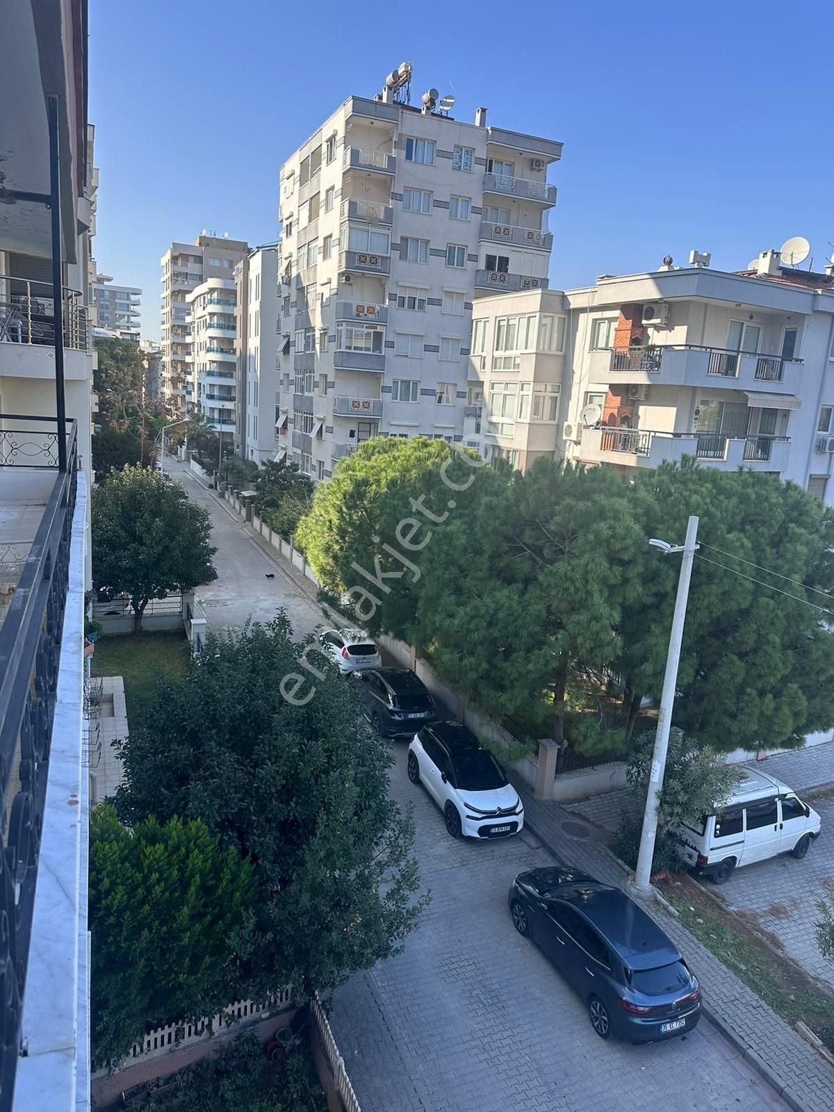 Narlıdere Yenikale Kiralık Daire Narlıdere Takev Kolejinin Yanında 3+1 Kiralık Daire