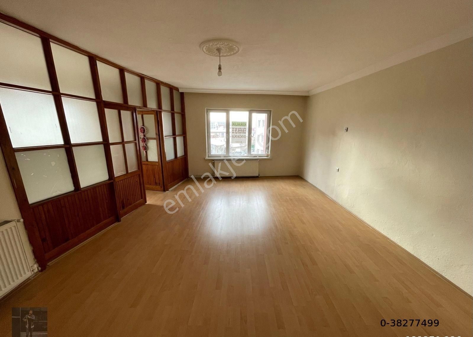 Çorum Merkez Çöplü Kiralık Daire Sevencan Emlak'tan Yazı Çarşıda Kiralık 3+1 Daire