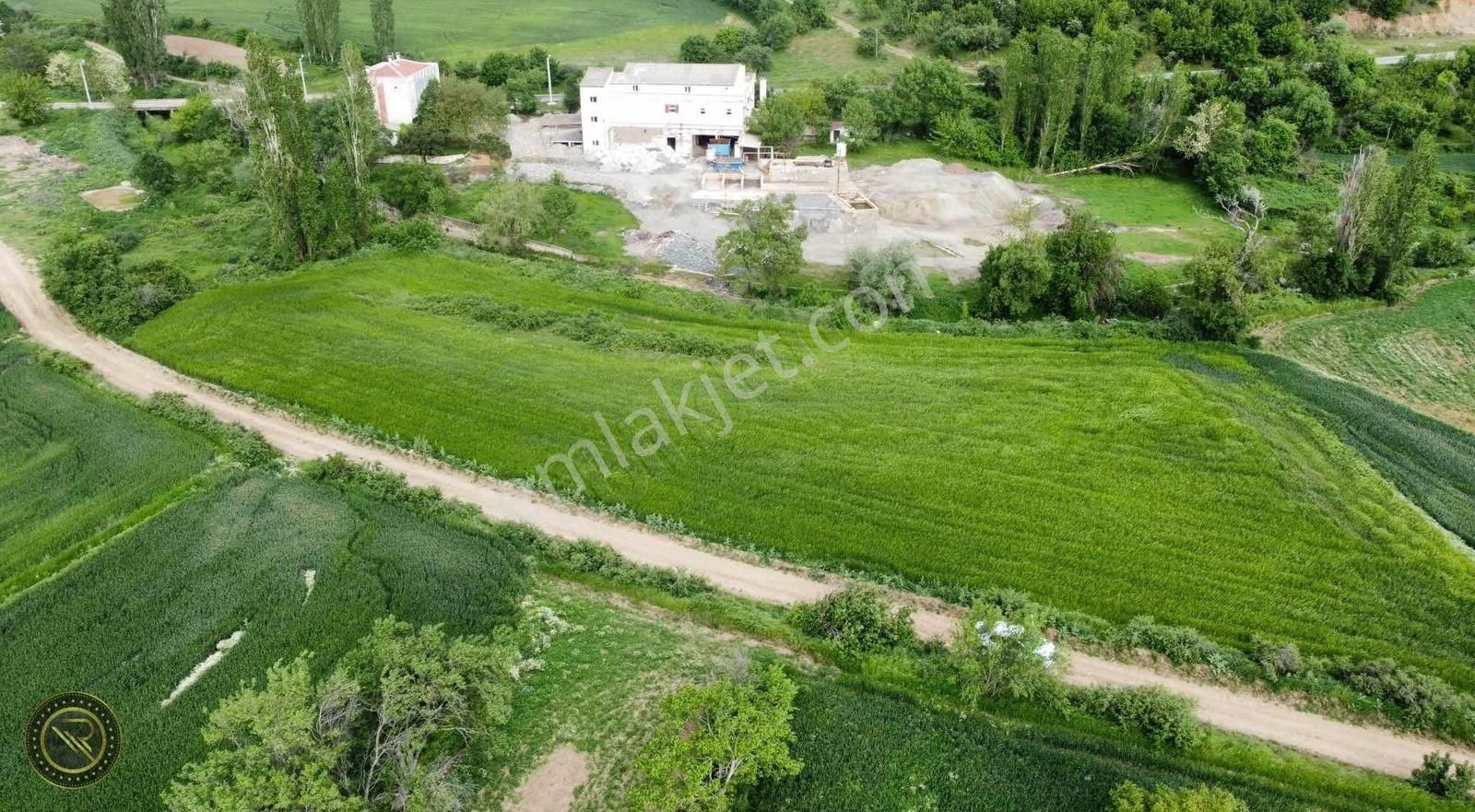 Kırklareli Merkez Erikler Köyü Satılık Konut İmarlı Kırklareli Merkez Erikler Köyünde Satılık İmarlı Arsalar