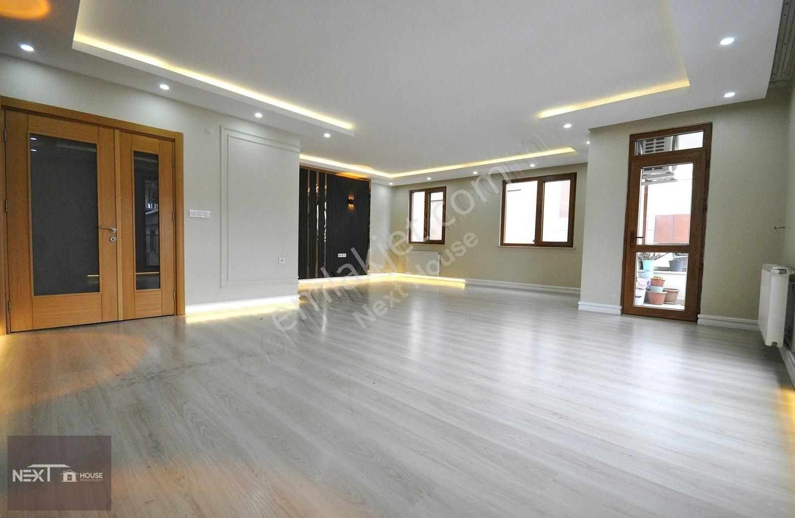 Bahçelievler Siyavuşpaşa Satılık Daire Next House'dan, Siyavuşpaşa'da, Emsalsiz, 4+2, 240m2, Dubleks.