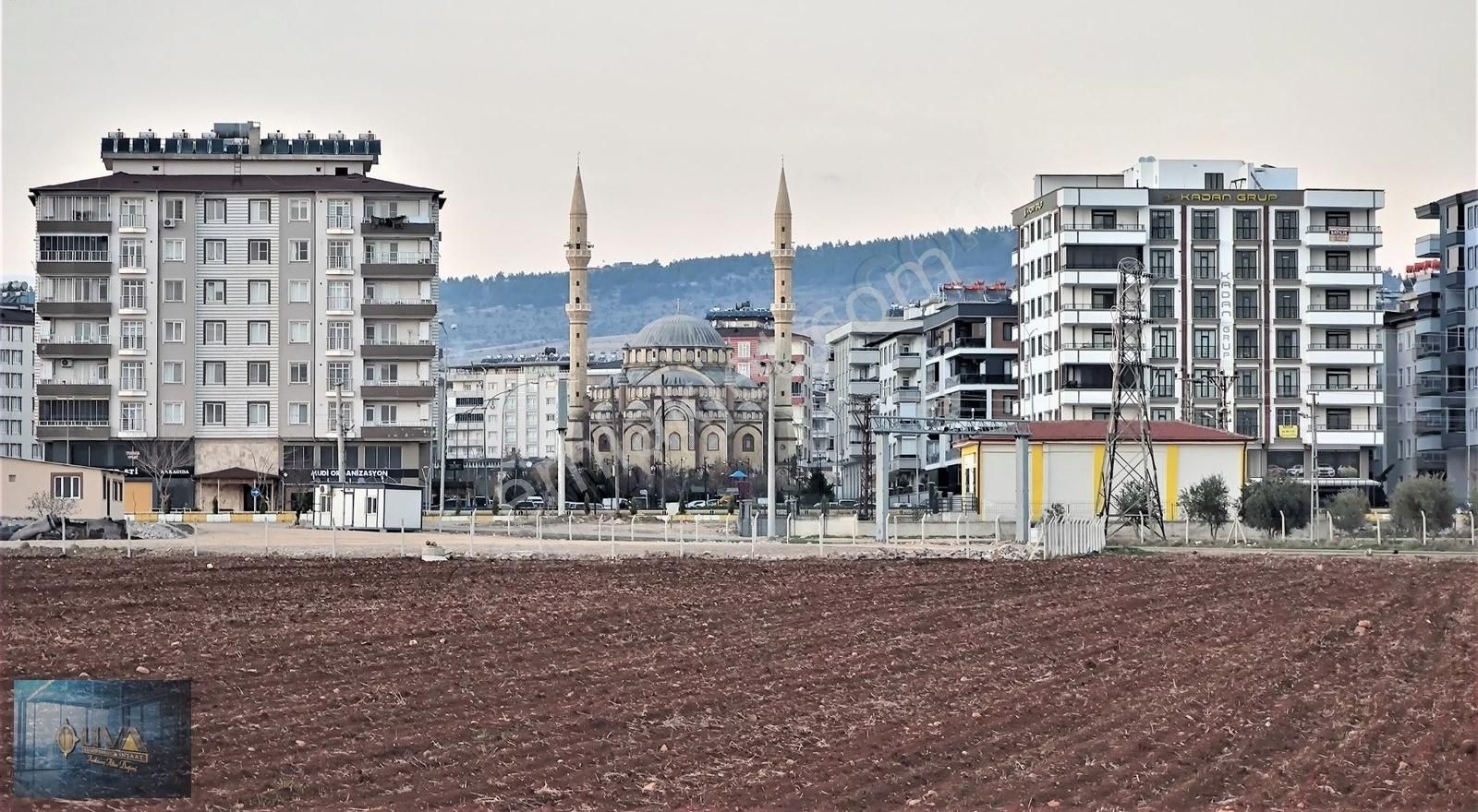 Kilis Merkez Mehmet Rıfat Kazancıoğlu Satılık Tarla Liva Gayrimenkul'den Çevre Yolunun Alt Tarafında Satılık Arazi