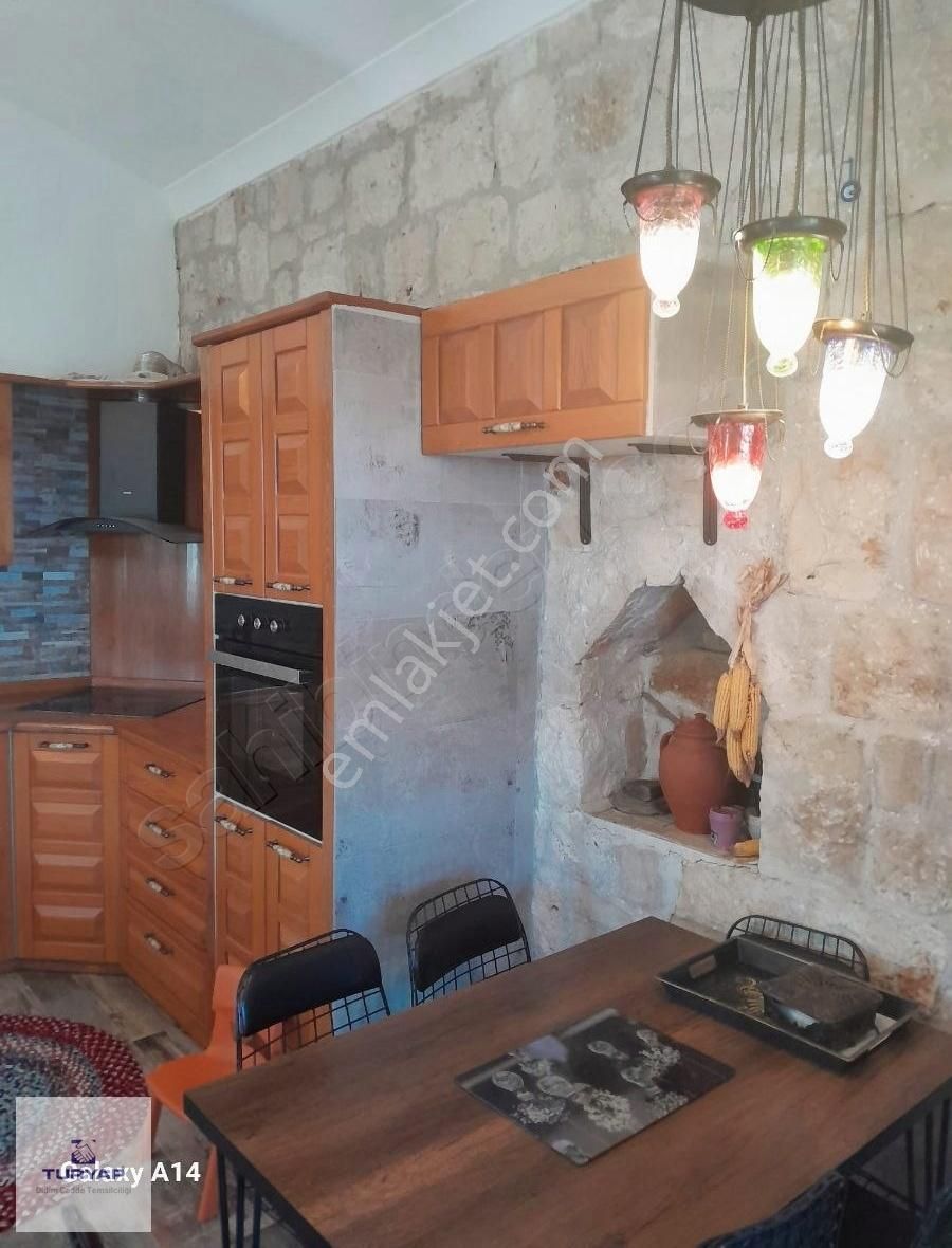 Didim Balat' Ta Bahçeli Müstakil Taş Ev - Görsel 16