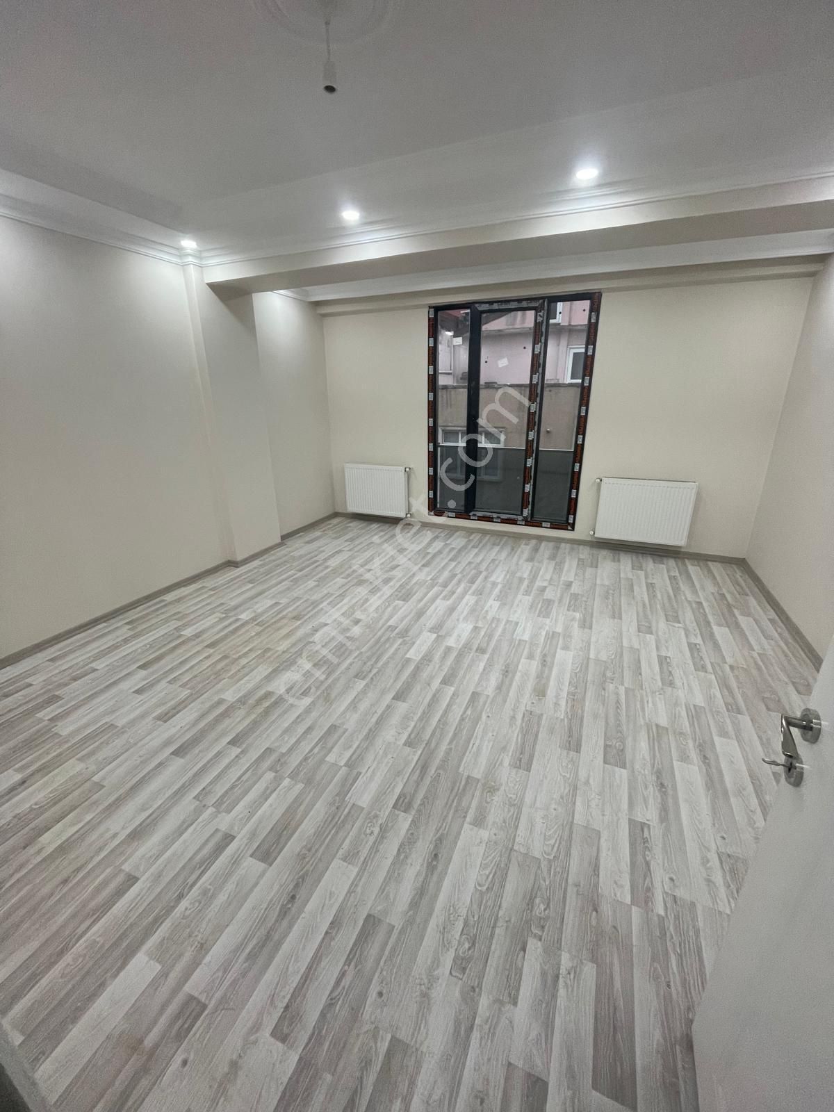 Küçükçekmece İnönü Satılık Daire İnönü Mah 4+2 170 M2 Otoparklı Sıfır Satılık Dublex Daire