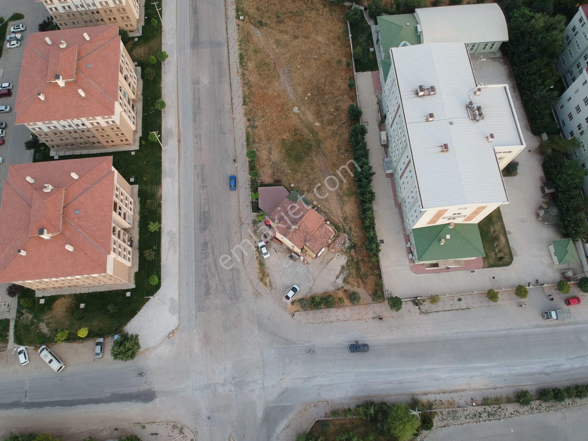 İlbey // Şuhut Hastane Yanında 2 Adet (ikiz) Dubleks Villa - Görsel 24