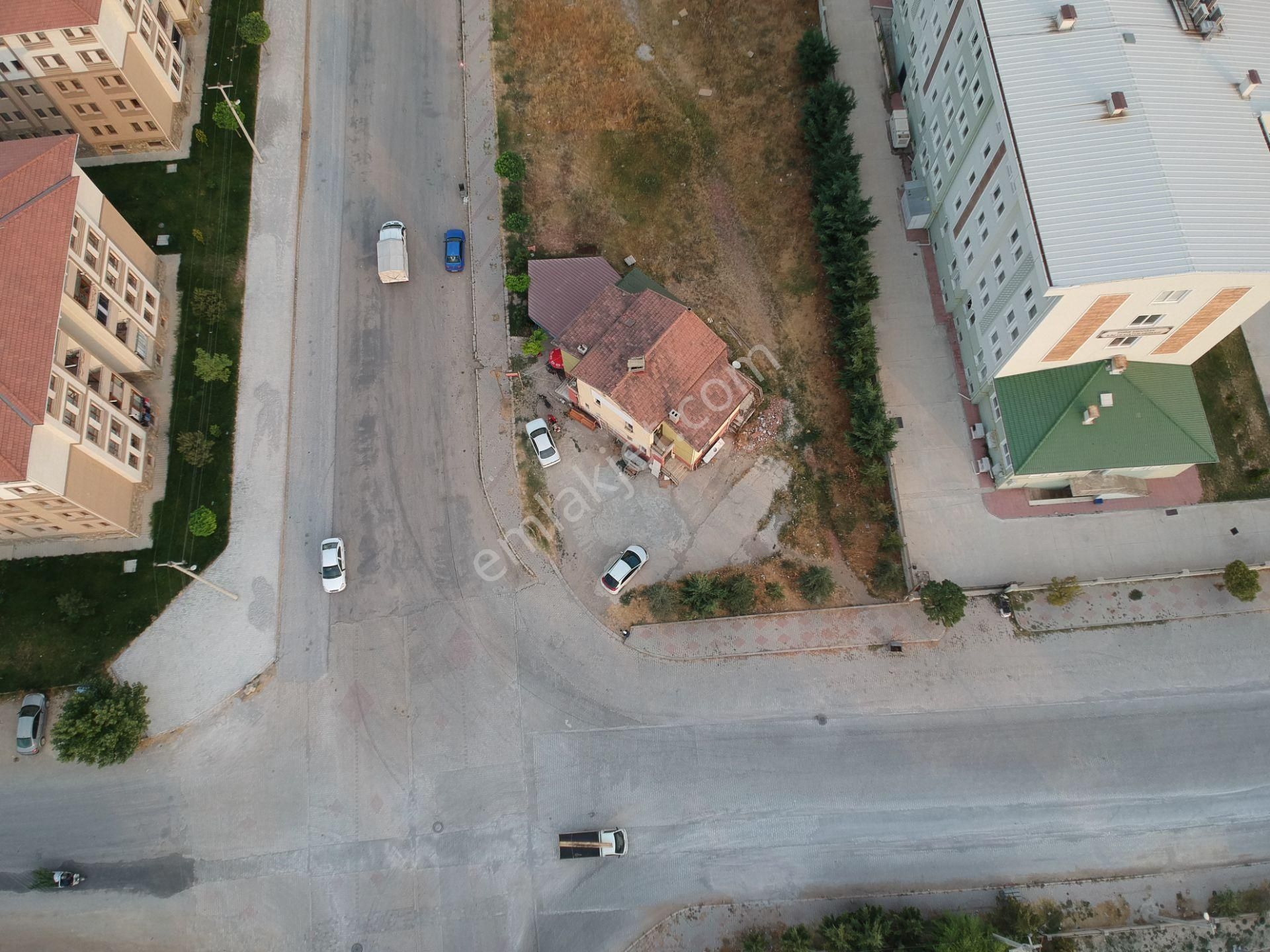 İlbey // Şuhut Hastane Yanında 2 Adet (ikiz) Dubleks Villa - Görsel 25