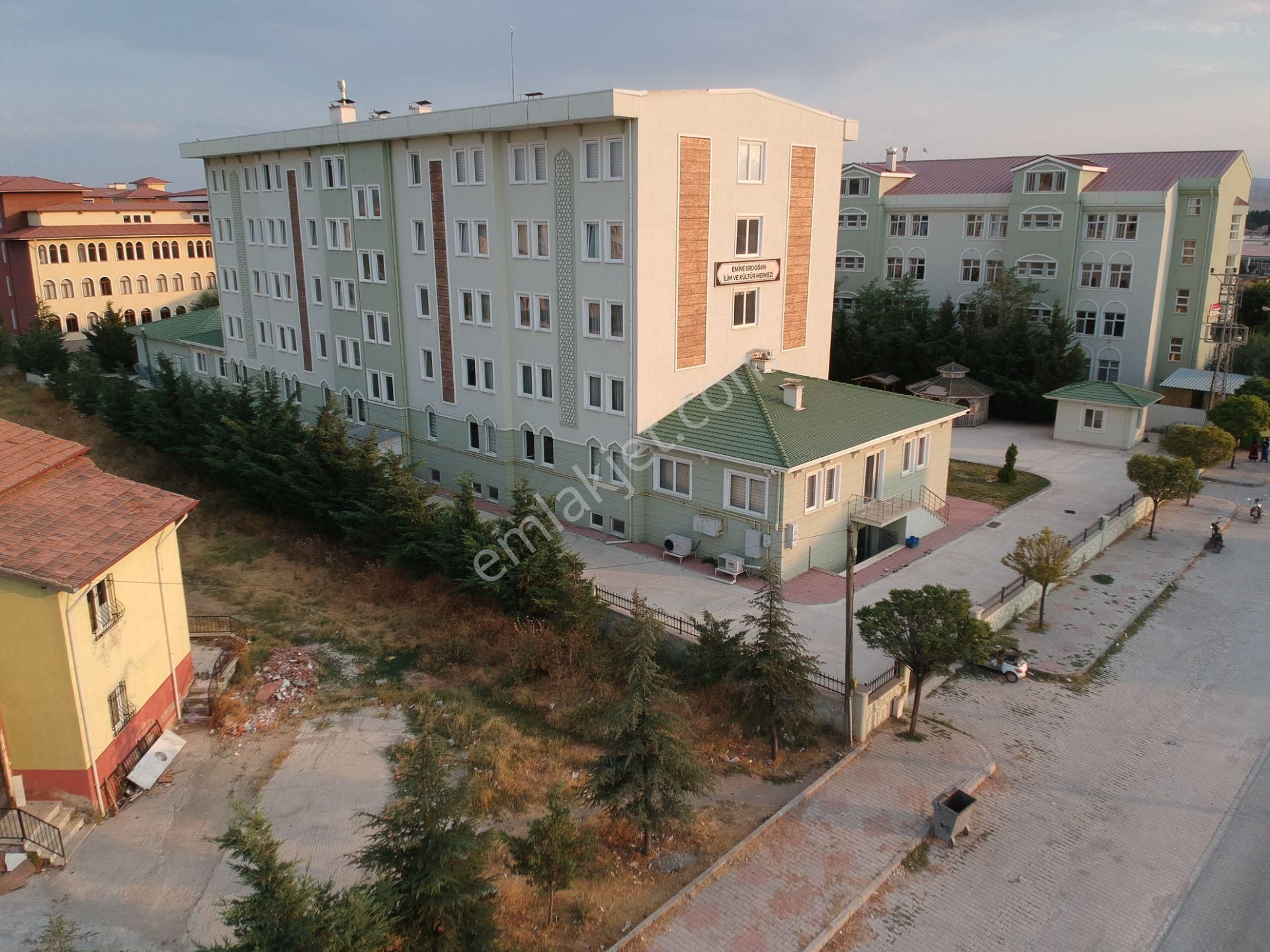 İlbey // Şuhut Hastane Yanında 2 Adet (ikiz) Dubleks Villa - Görsel 29